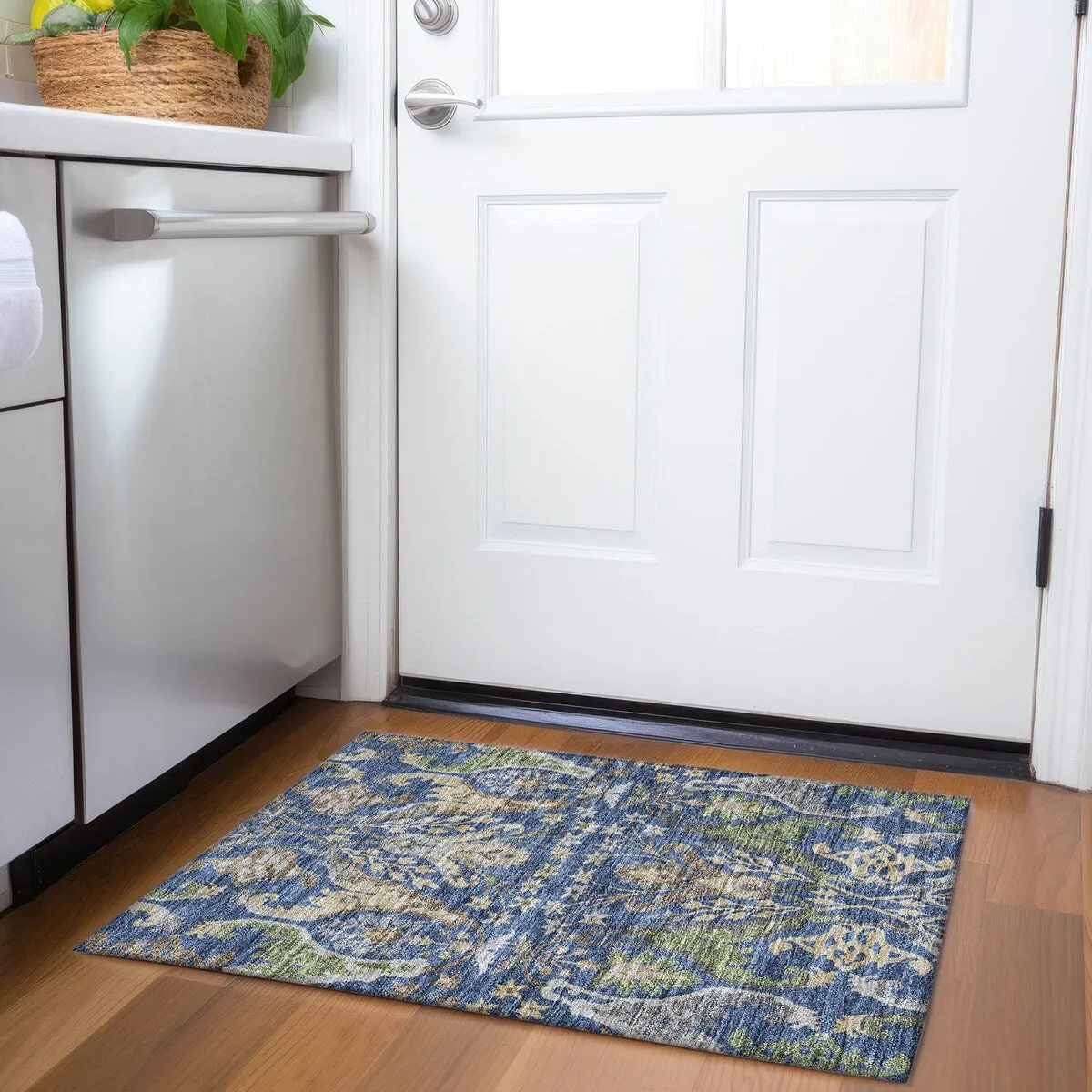 Machine Washable Indoor/ Outdoor Traditional Craftsman Chantille Rug