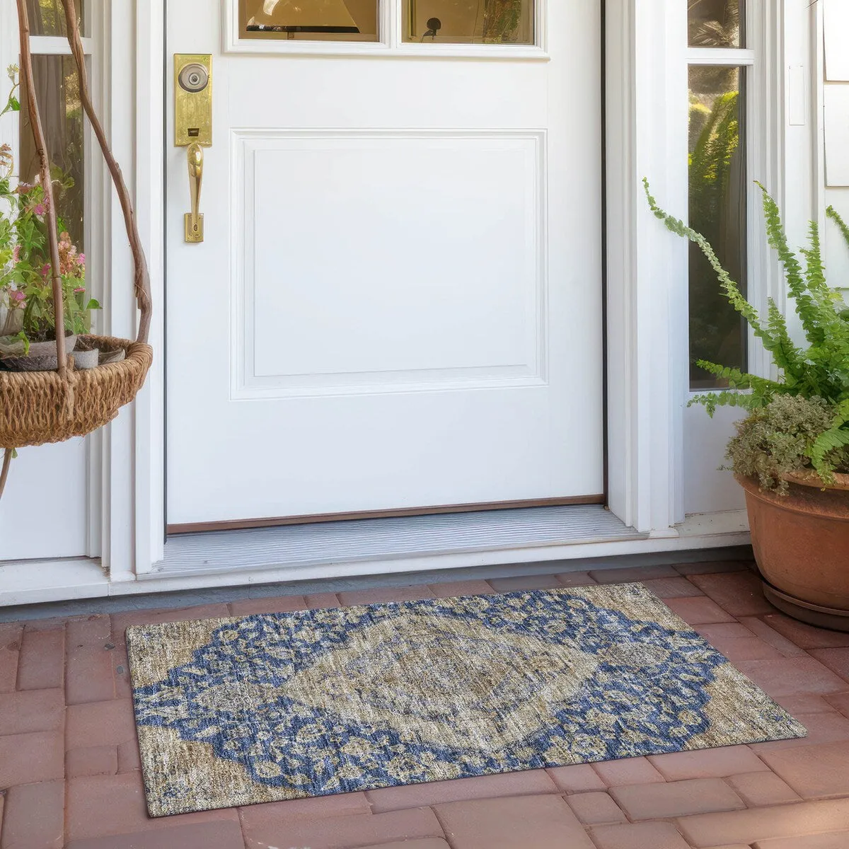 Machine Washable Indoor/ Outdoor Traditional Medallion Chantille Rug