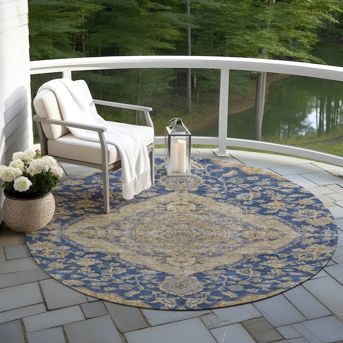 Machine Washable Indoor/ Outdoor Traditional Medallion Chantille Rug
