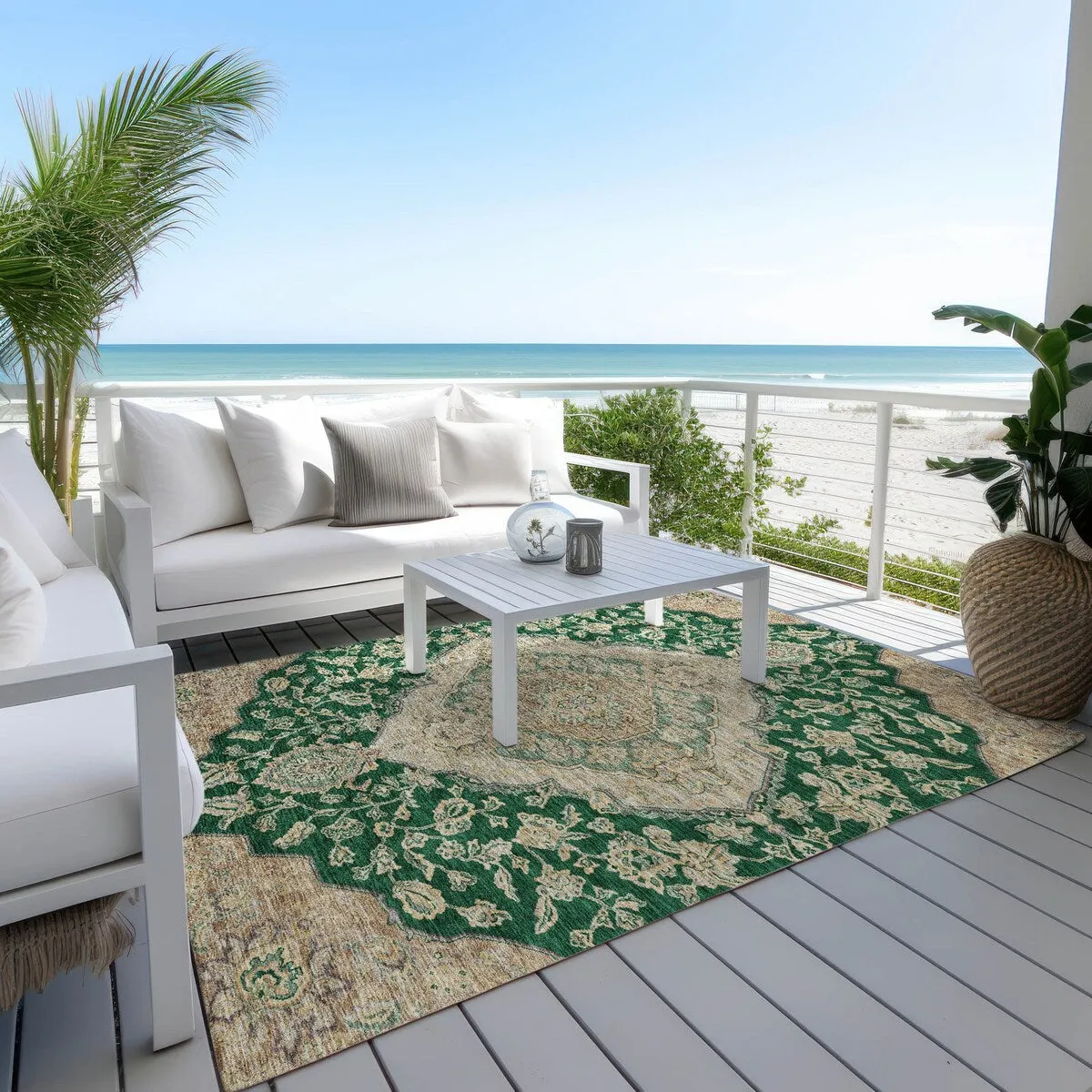 Machine Washable Indoor/ Outdoor Traditional Medallion Chantille Rug