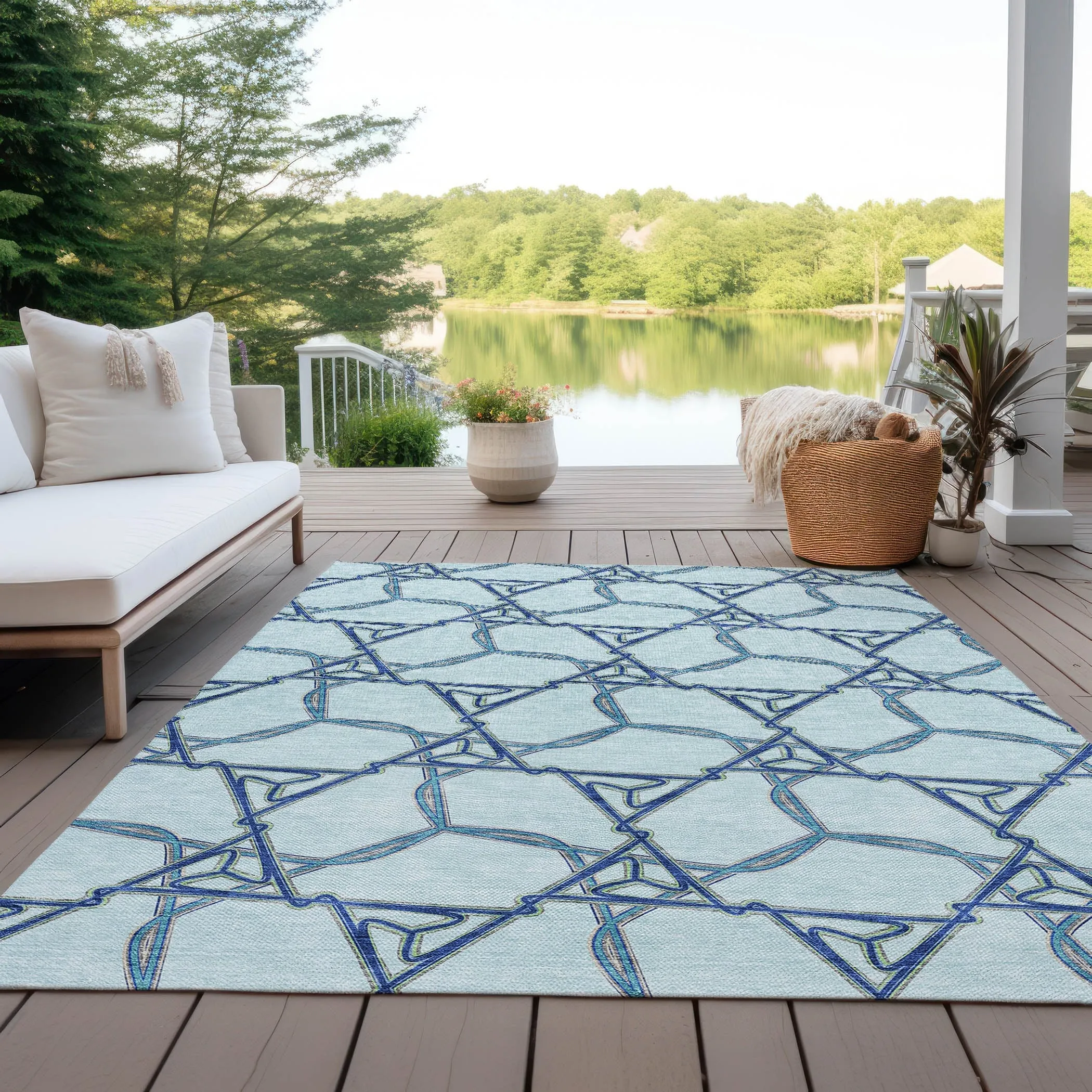 Machine Washable Indoor/ Outdoor Transitional Links Chantille Rug