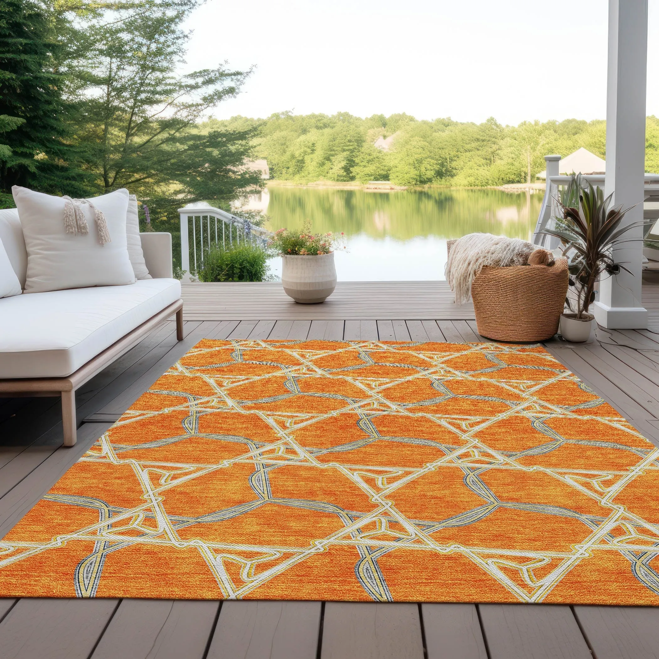 Machine Washable Indoor/ Outdoor Transitional Links Chantille Rug