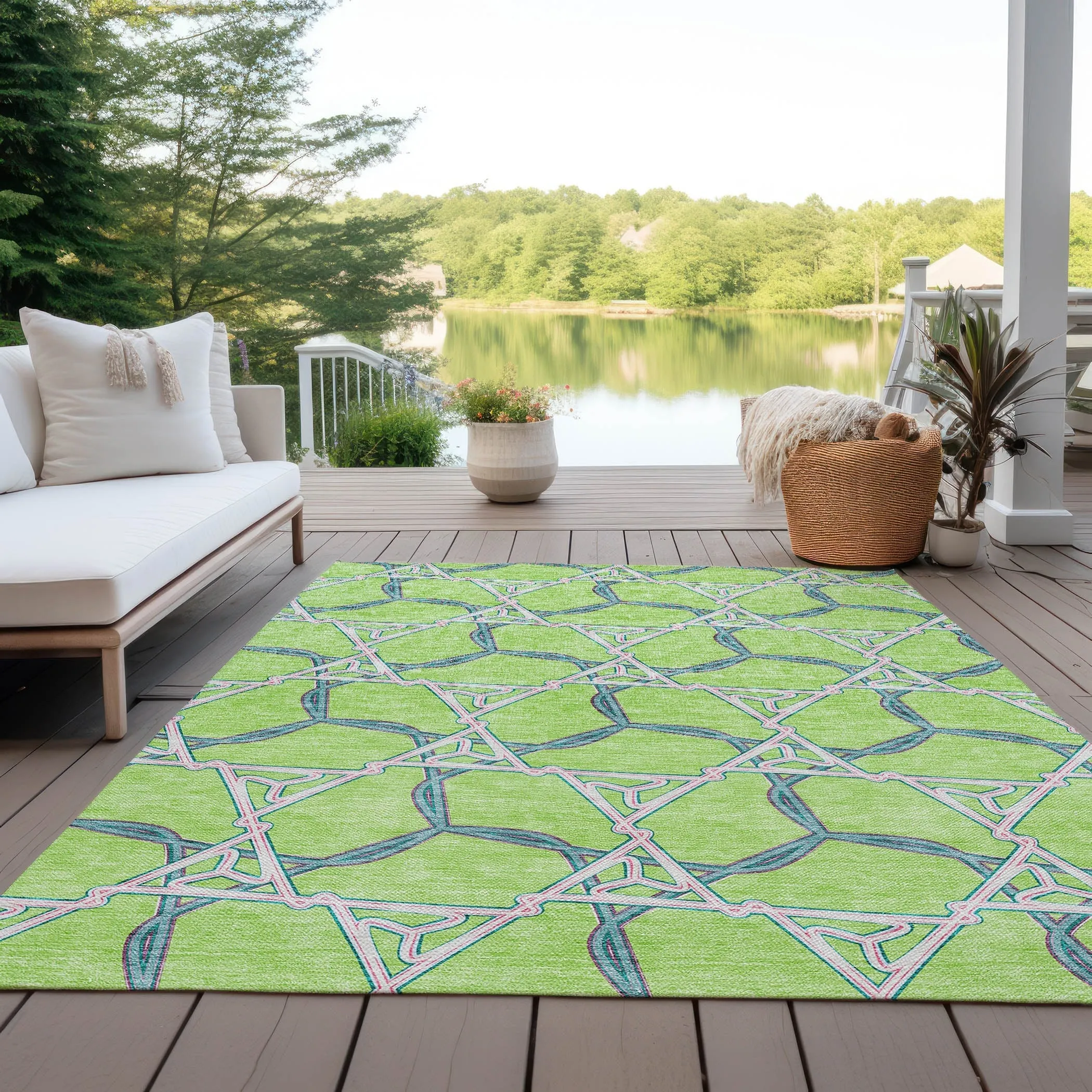 Machine Washable Indoor/ Outdoor Transitional Links Chantille Rug