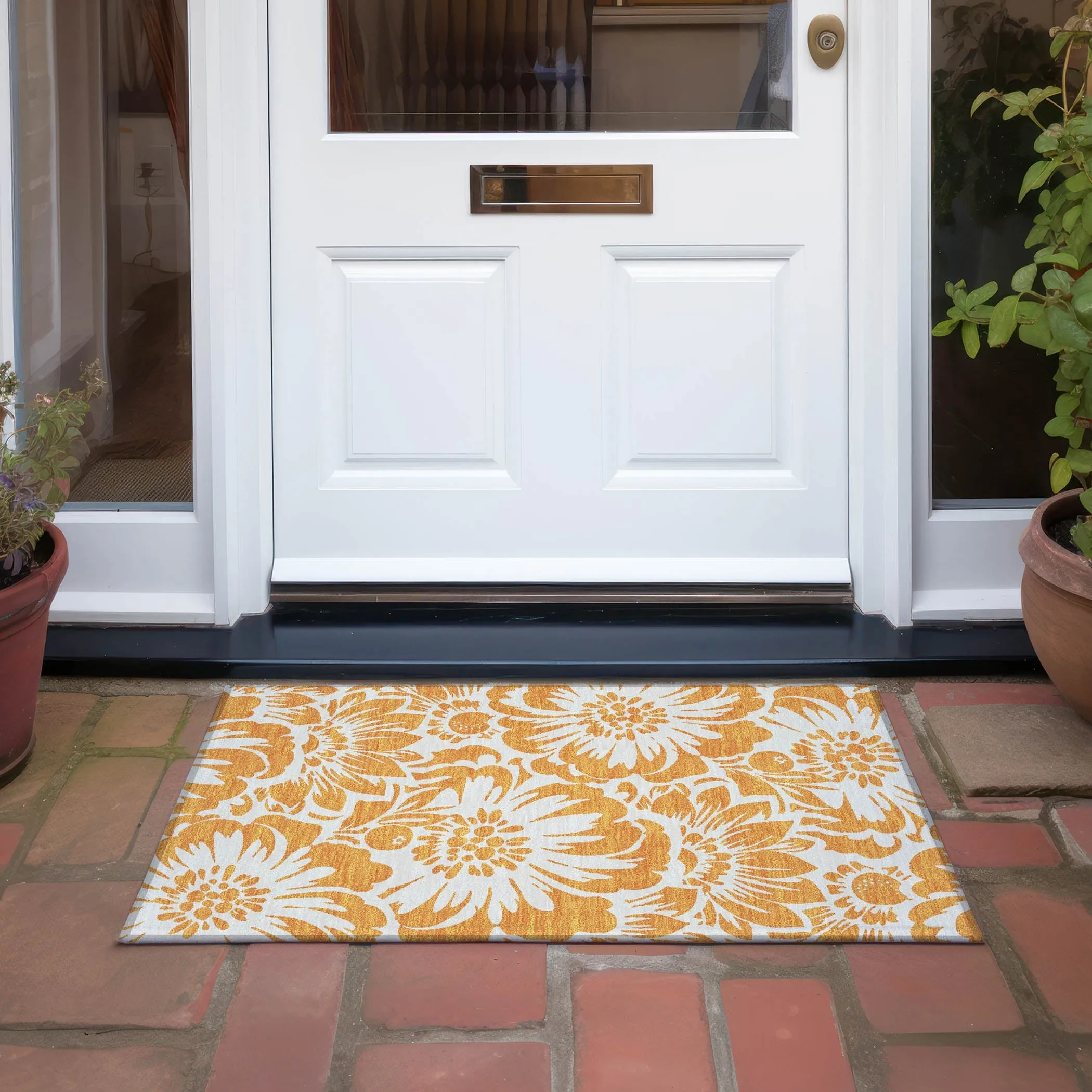 Machine Washable Indoor/ Outdoor Whimsy Floral Chantille Rug