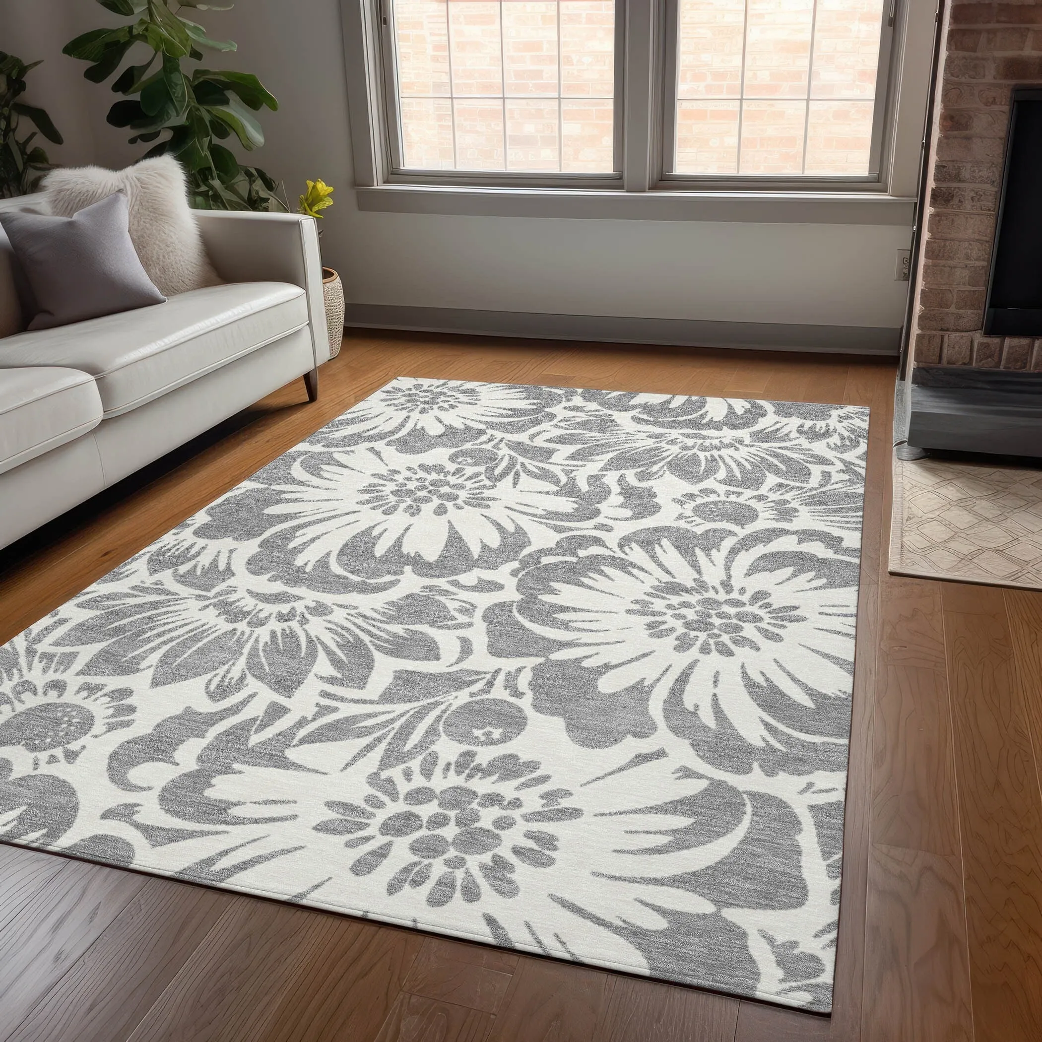 Machine Washable Indoor/ Outdoor Whimsy Floral Chantille Rug