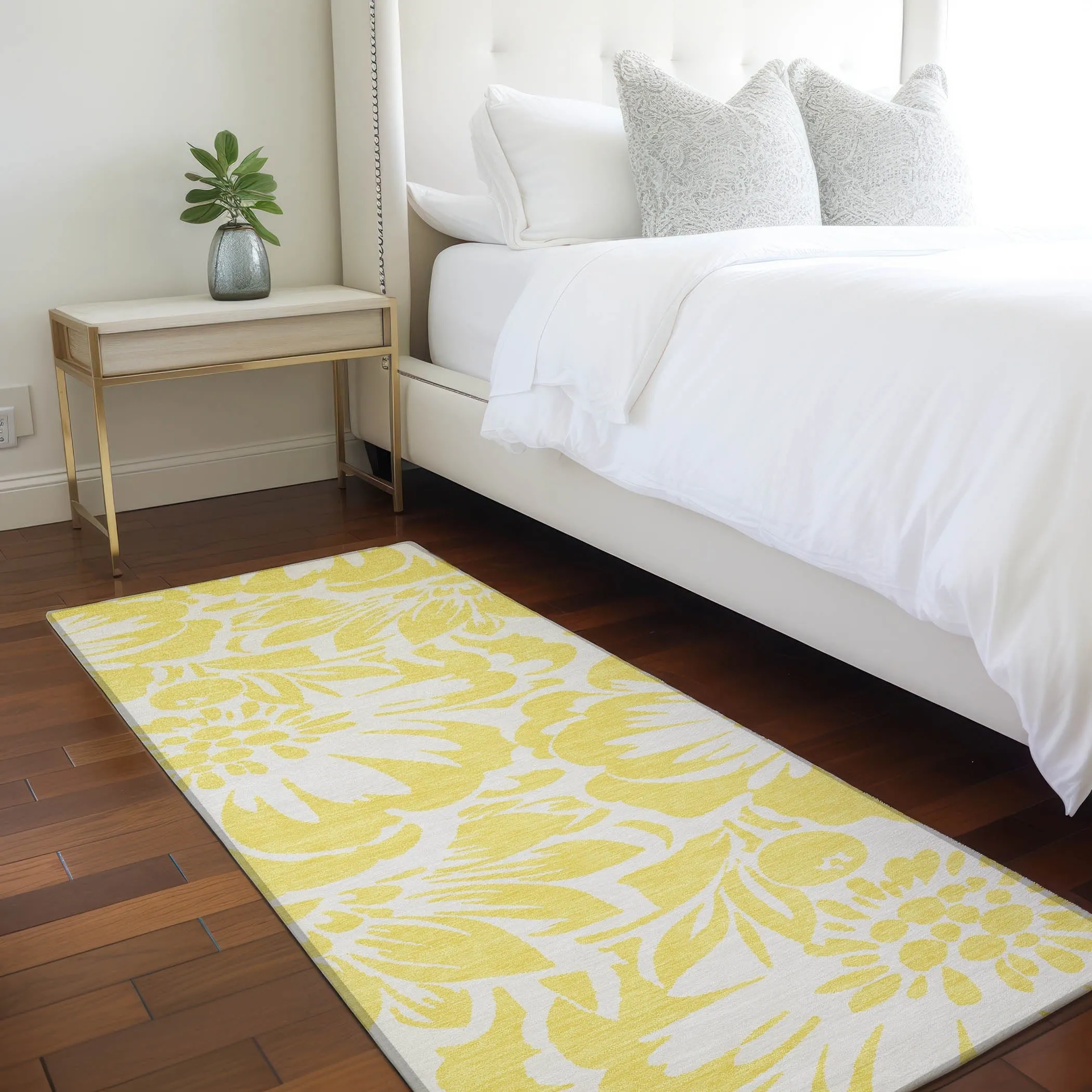Machine Washable Indoor/ Outdoor Whimsy Floral Chantille Rug