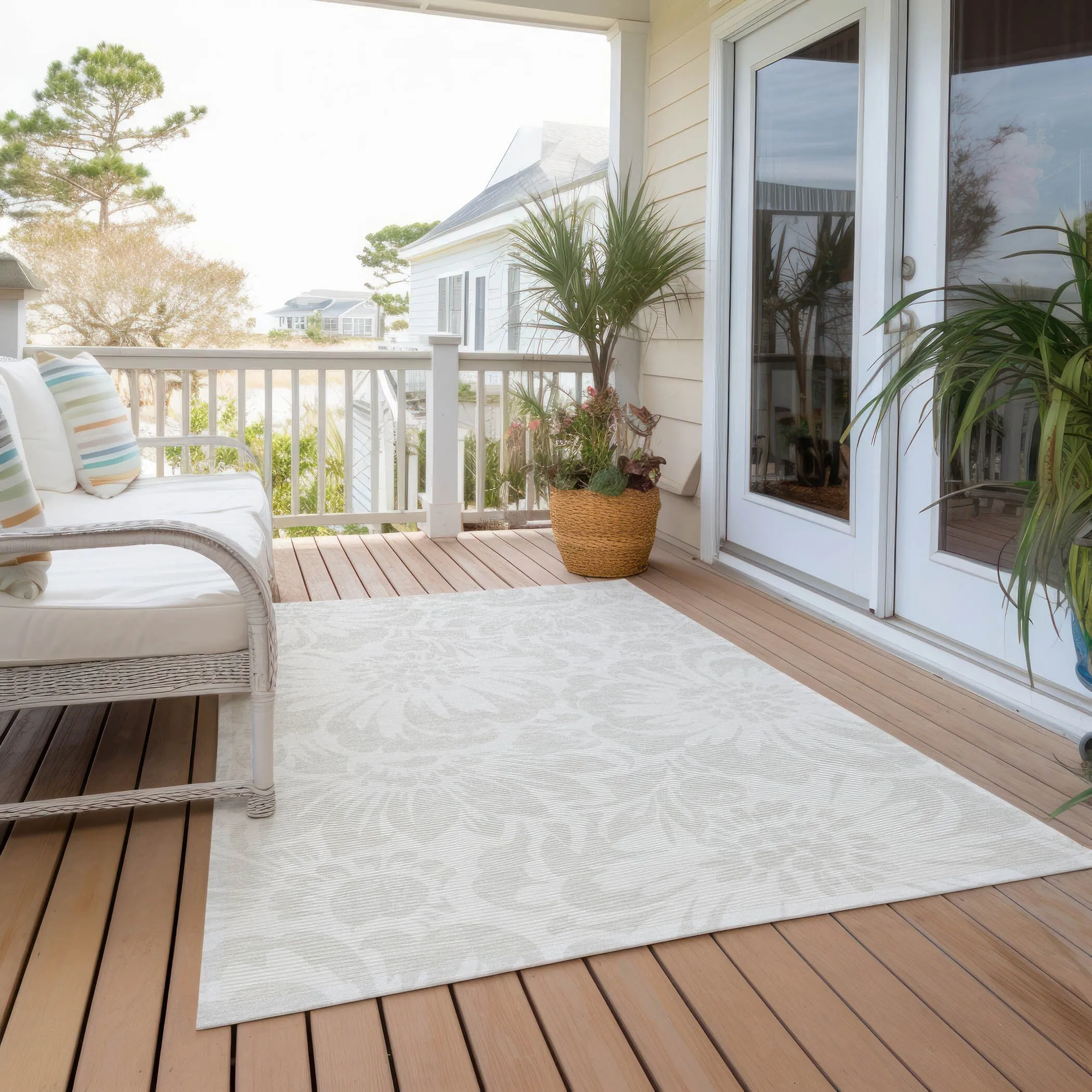 Machine Washable Indoor/ Outdoor Whimsy Floral Chantille Rug