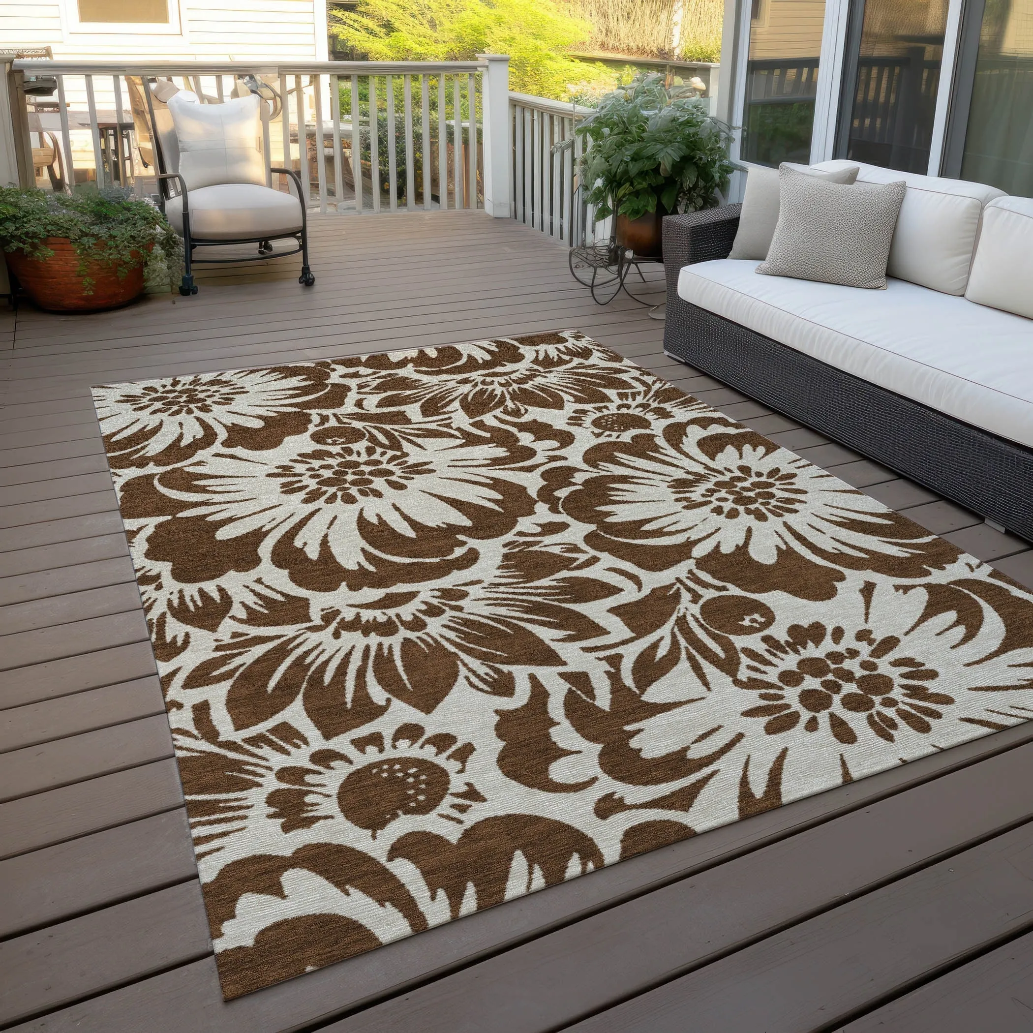 Machine Washable Indoor/ Outdoor Whimsy Floral Chantille Rug