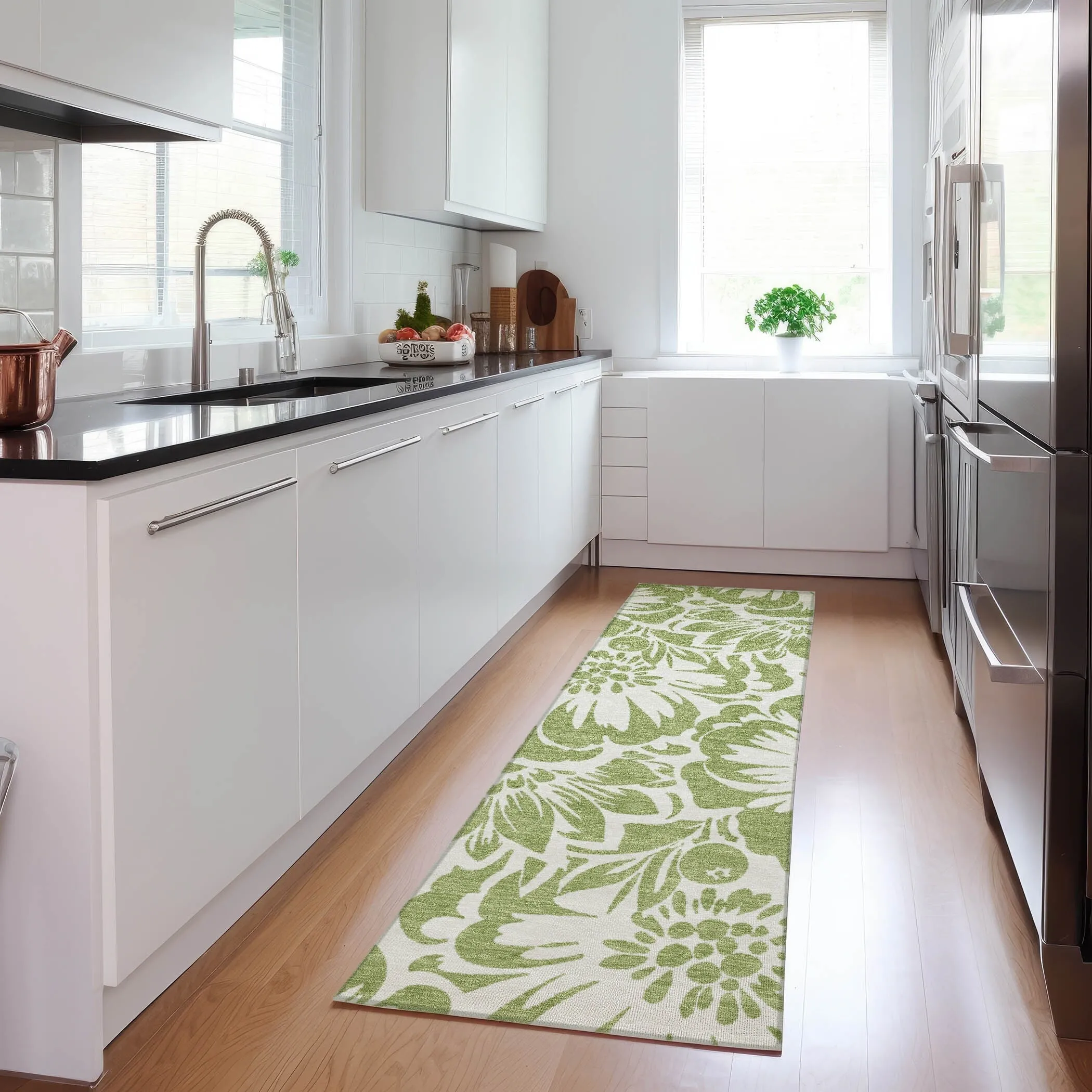 Machine Washable Indoor/ Outdoor Whimsy Floral Chantille Rug