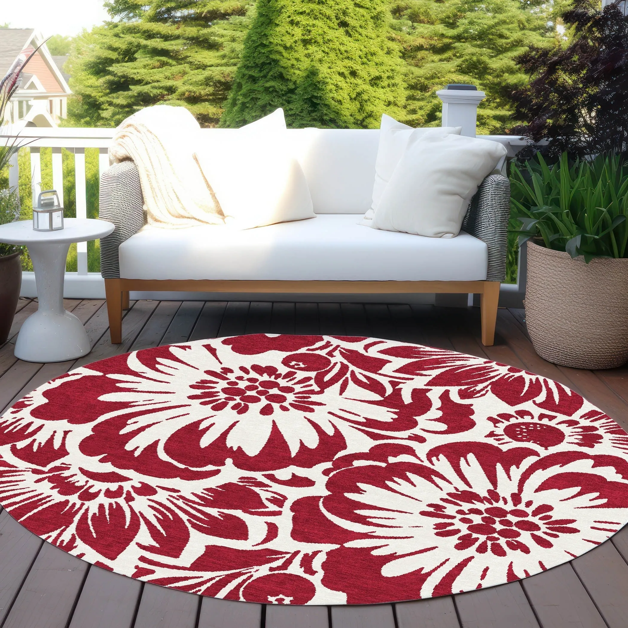 Machine Washable Indoor/ Outdoor Whimsy Floral Chantille Rug