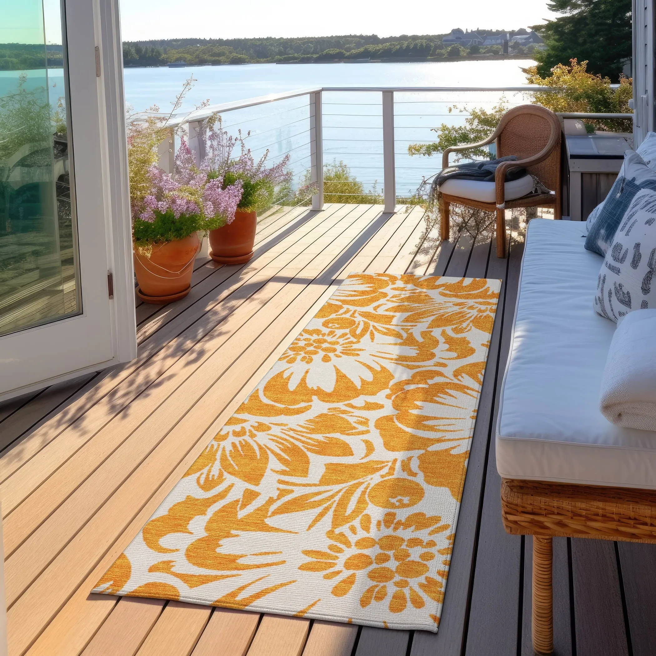 Machine Washable Indoor/ Outdoor Whimsy Floral Chantille Rug