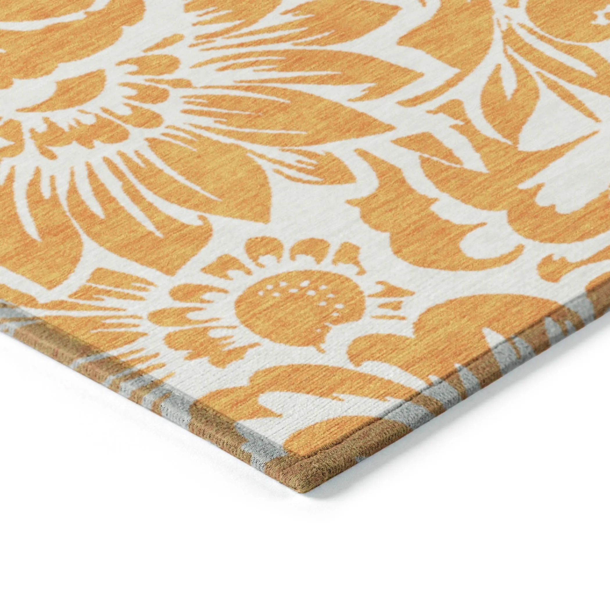 Machine Washable Indoor/ Outdoor Whimsy Floral Chantille Rug