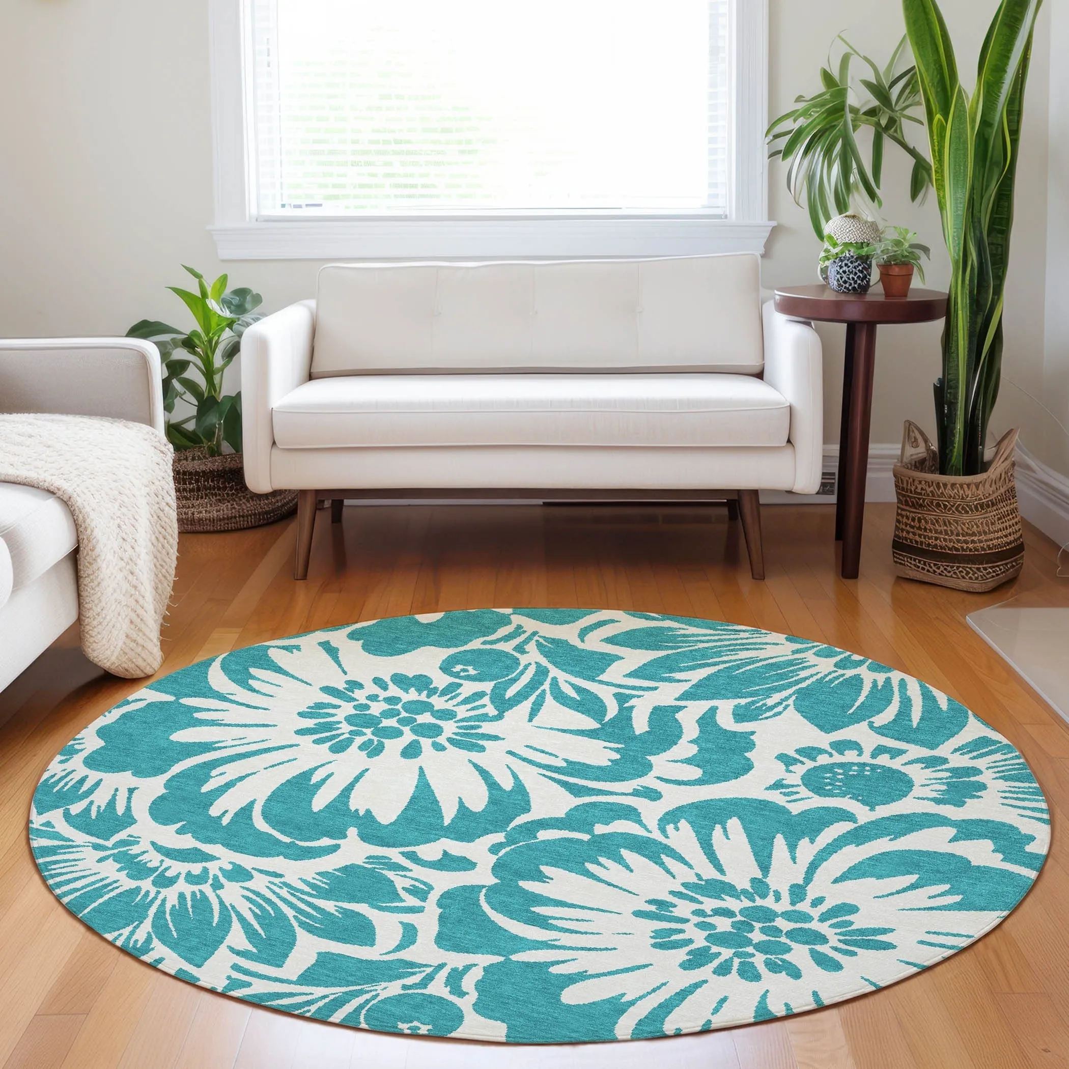 Machine Washable Indoor/ Outdoor Whimsy Floral Chantille Rug