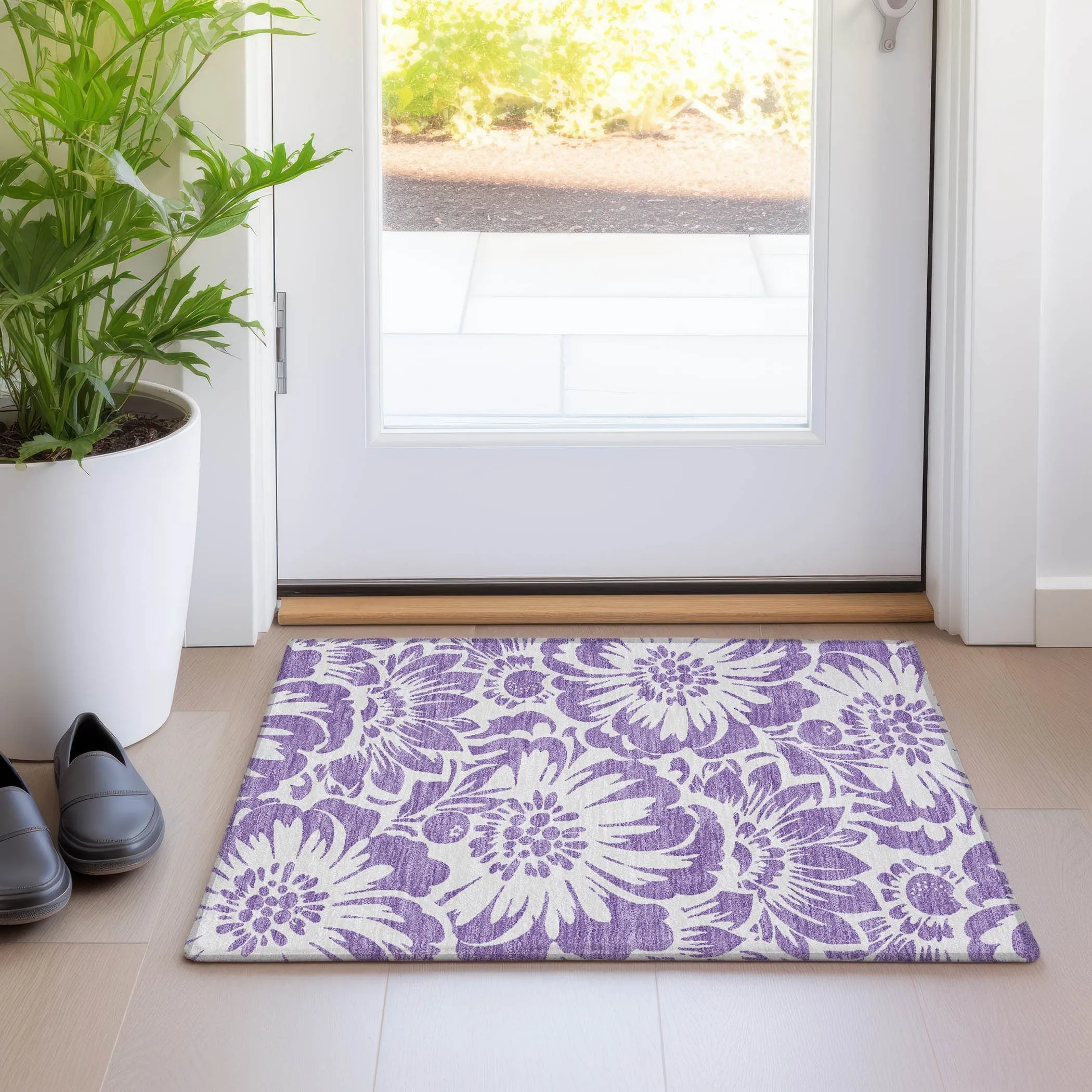 Machine Washable Indoor/ Outdoor Whimsy Floral Chantille Rug