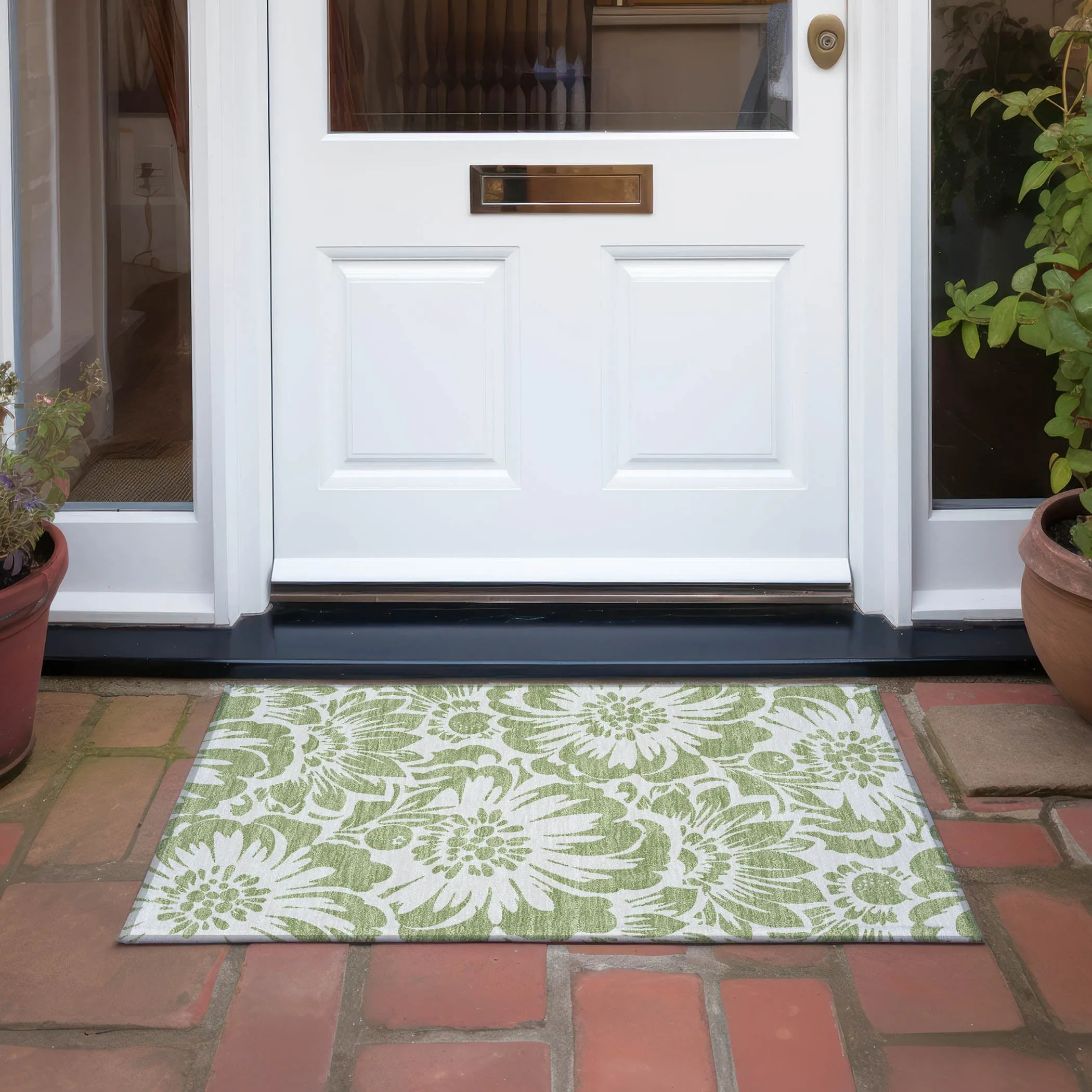 Machine Washable Indoor/ Outdoor Whimsy Floral Chantille Rug