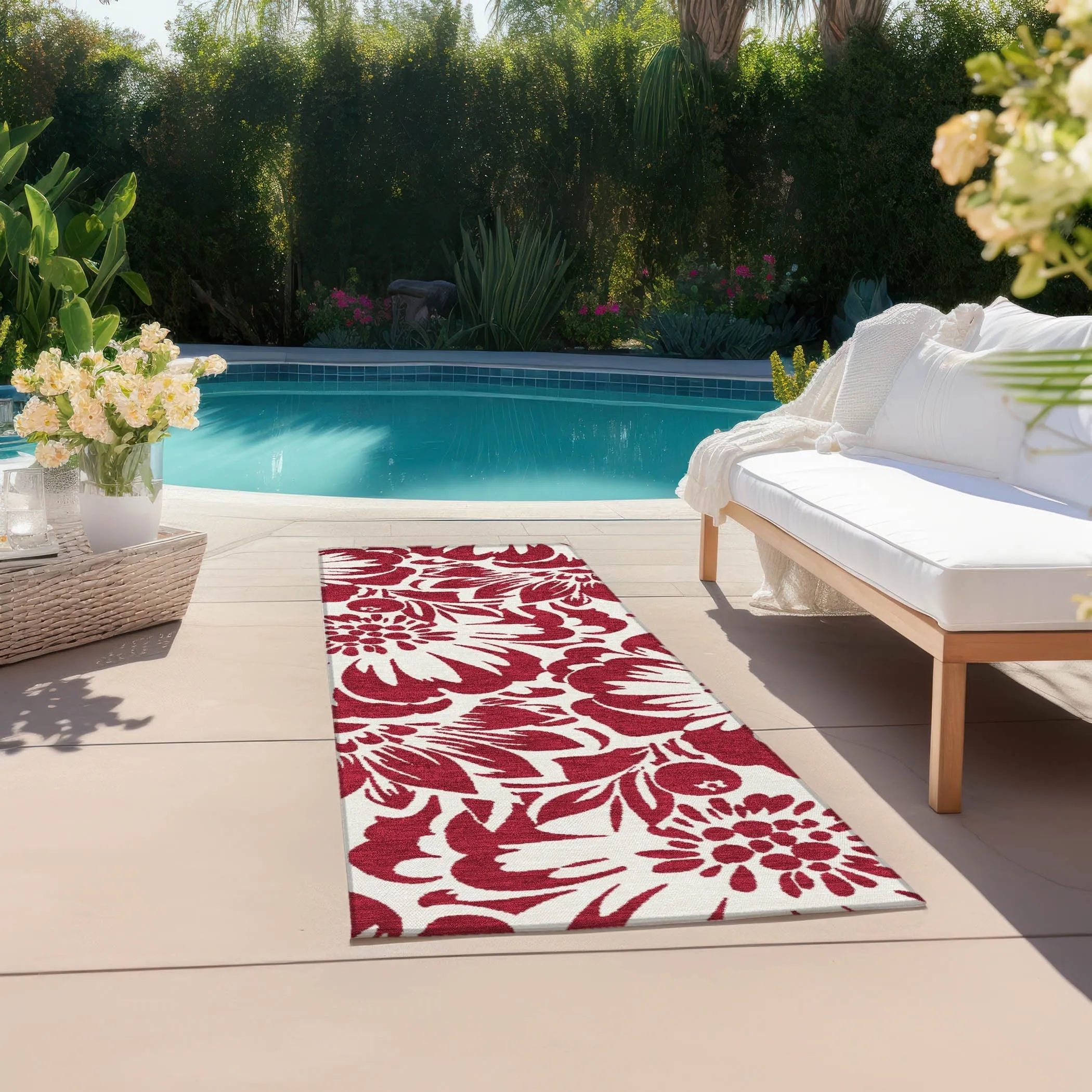 Machine Washable Indoor/ Outdoor Whimsy Floral Chantille Rug