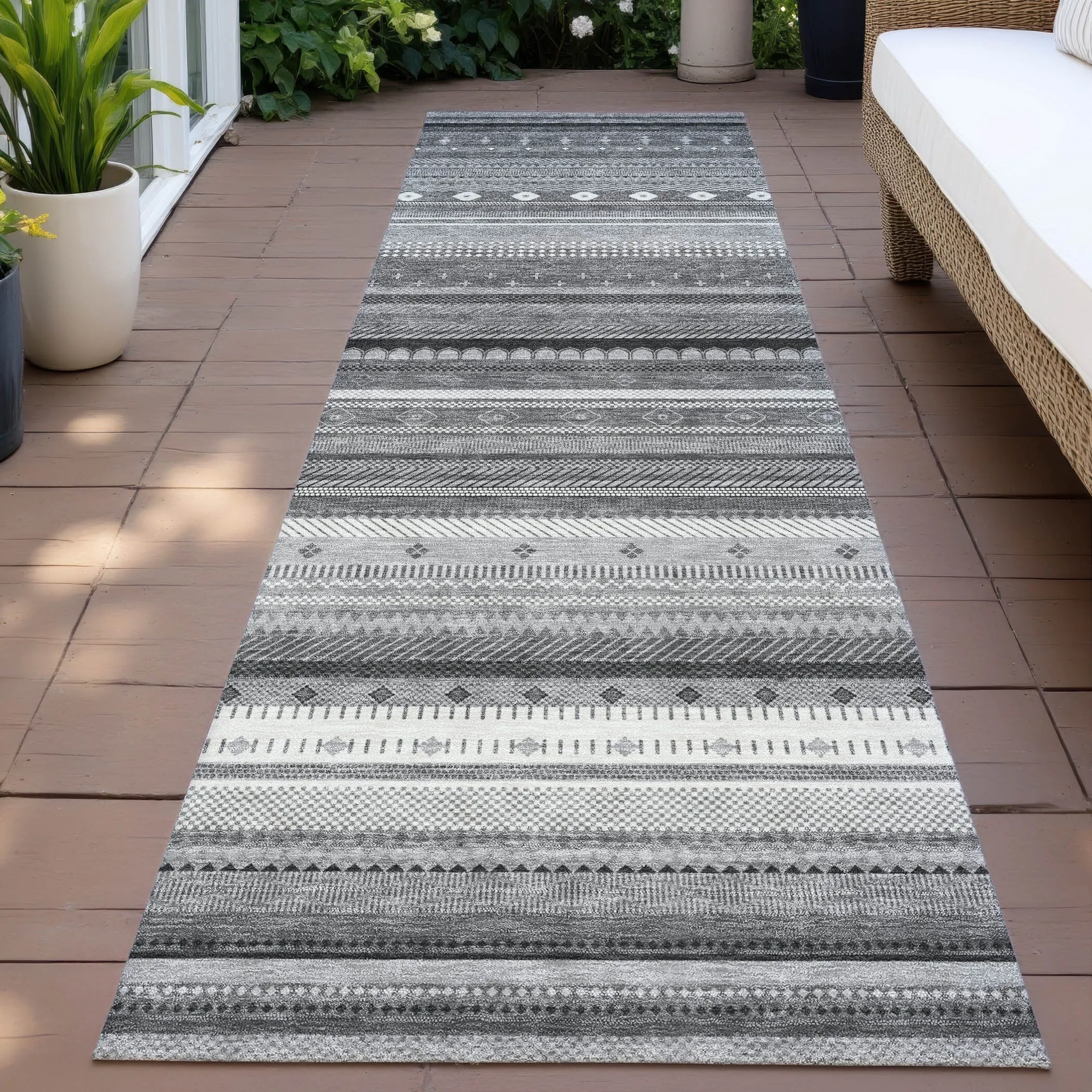 Machine Washable Indoor/Outdoor Boho Stripes Chantille Rug