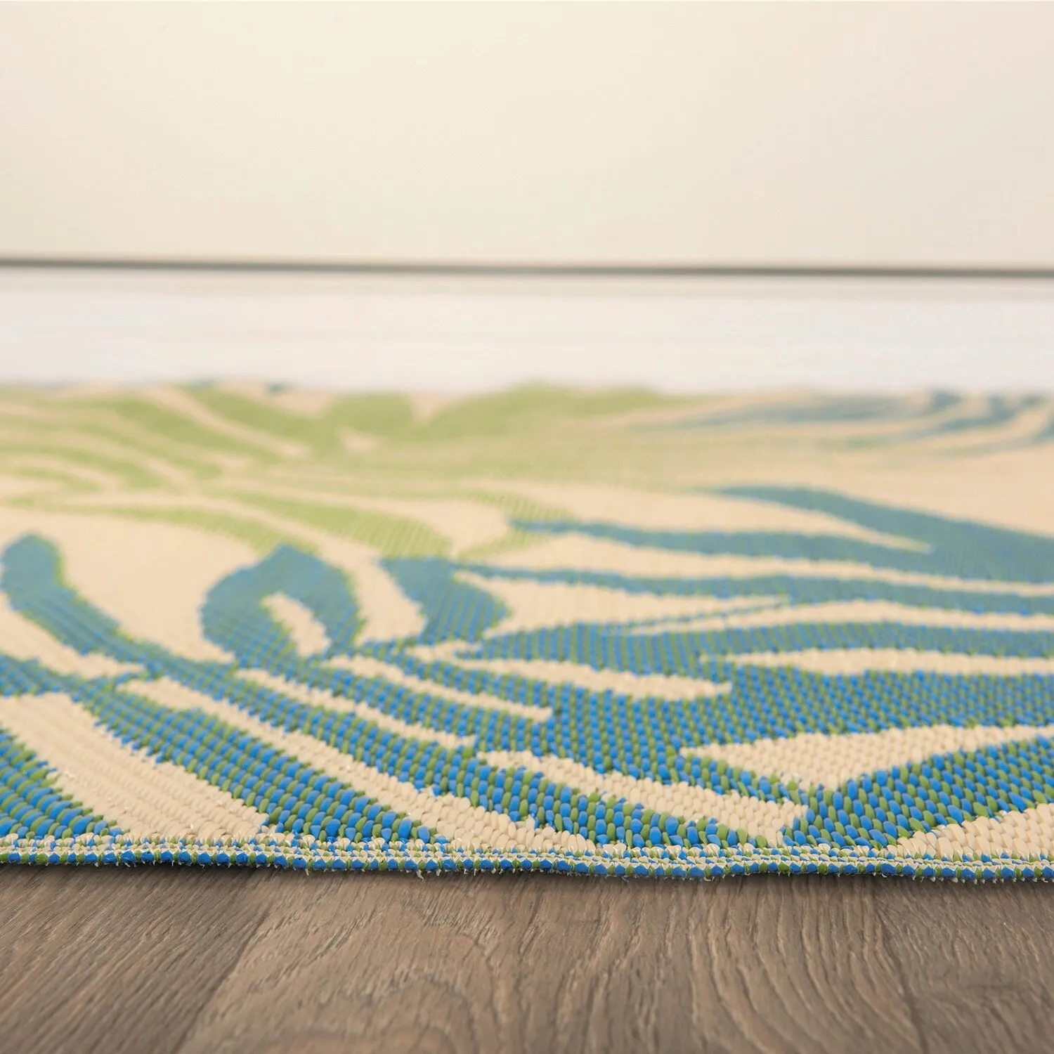 Modern Floral Reversible Plastic Outdoor Rugs