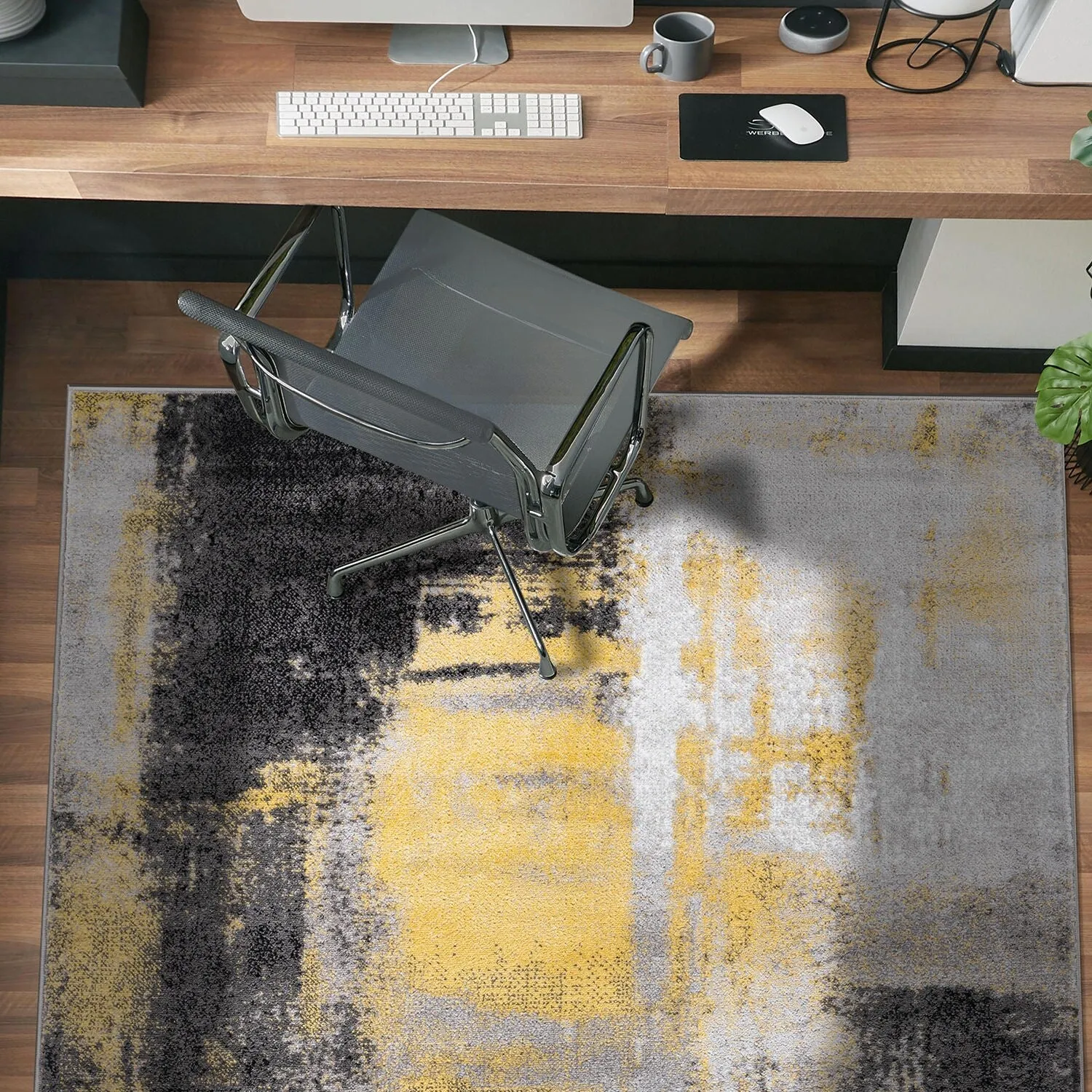 Modern Watercolor Abstract Design Area Rug