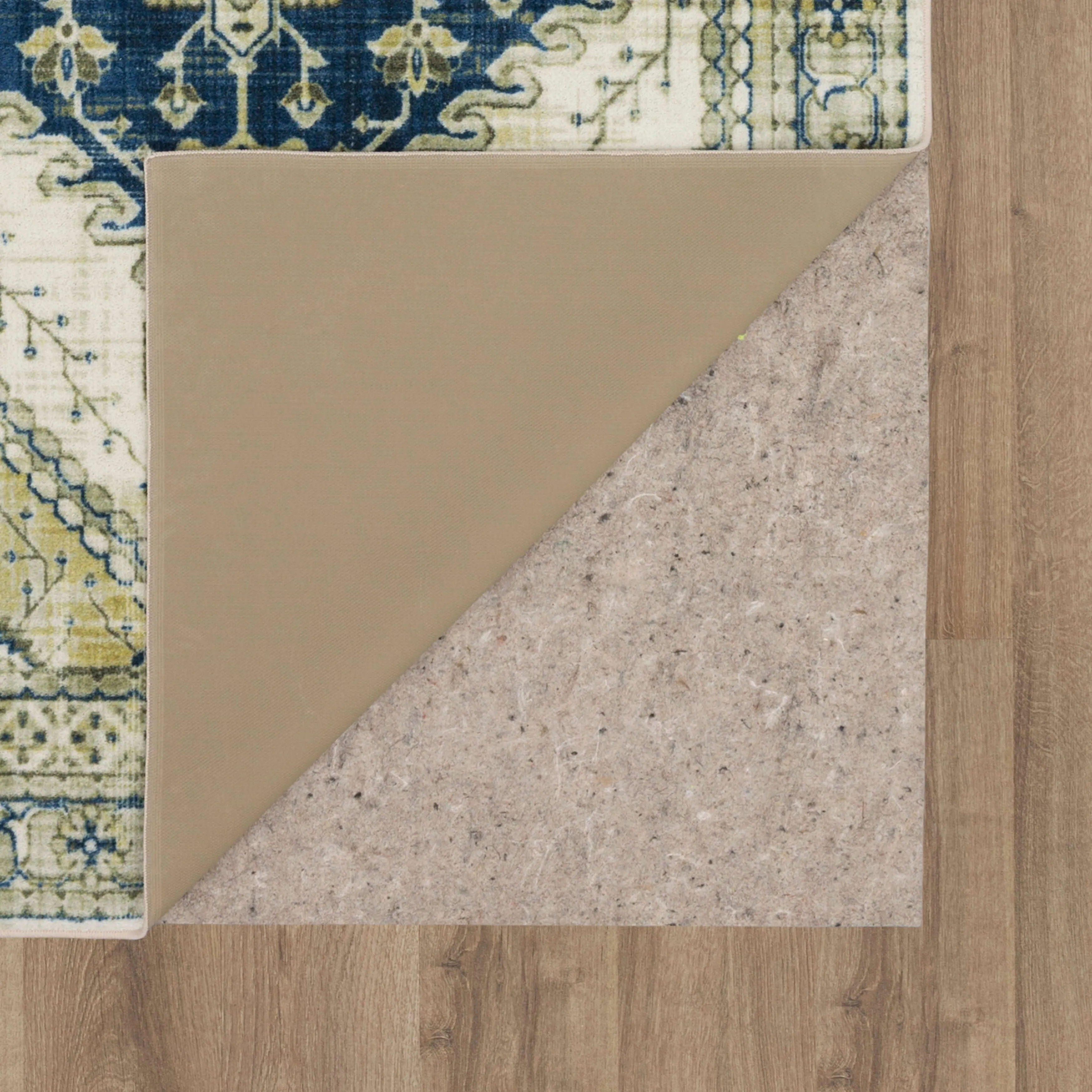 Mohawk Home Apeley Distressed Medallion Area Rug