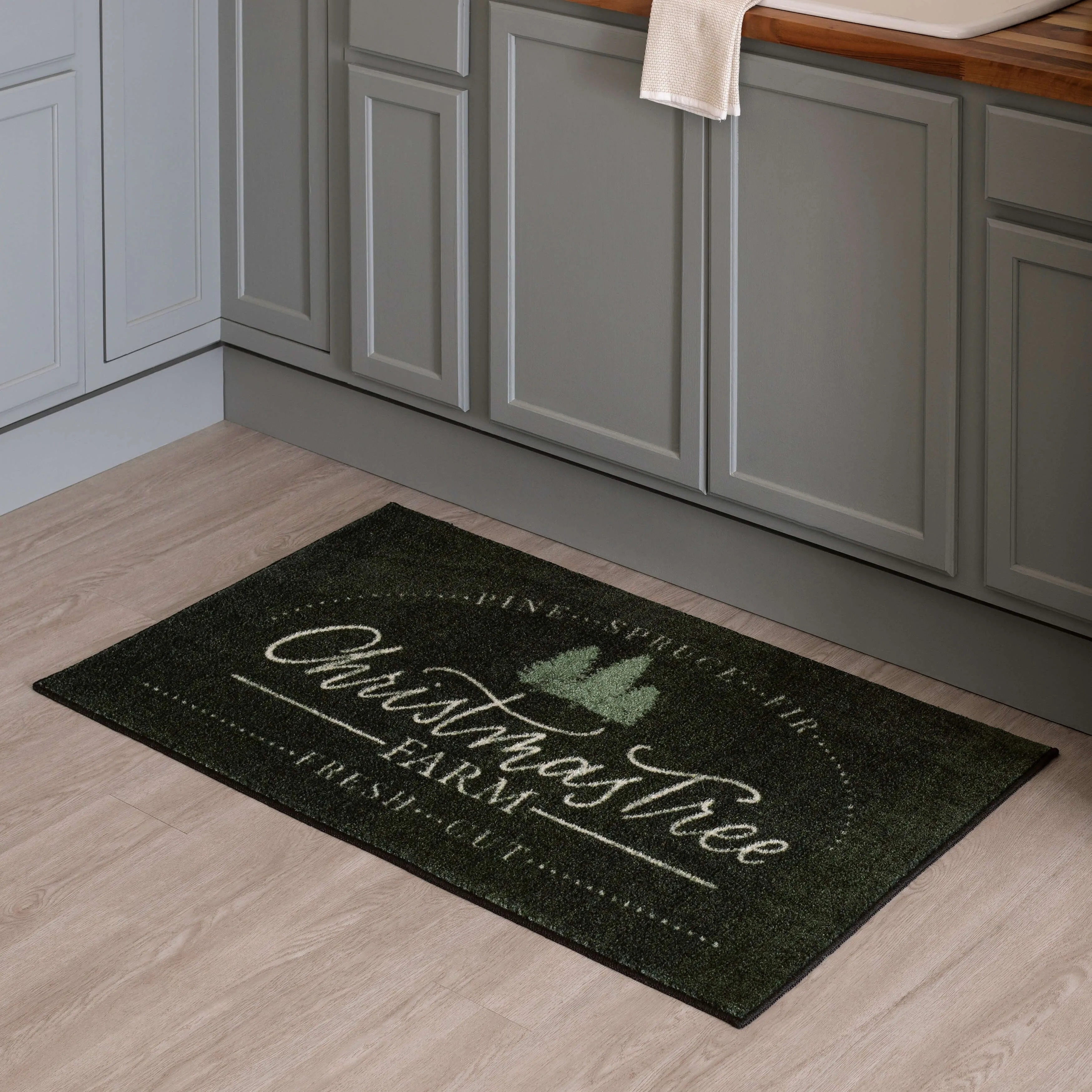 Mohawk Home Christmas Tree Farm Holiday Accent Kitchen Mat