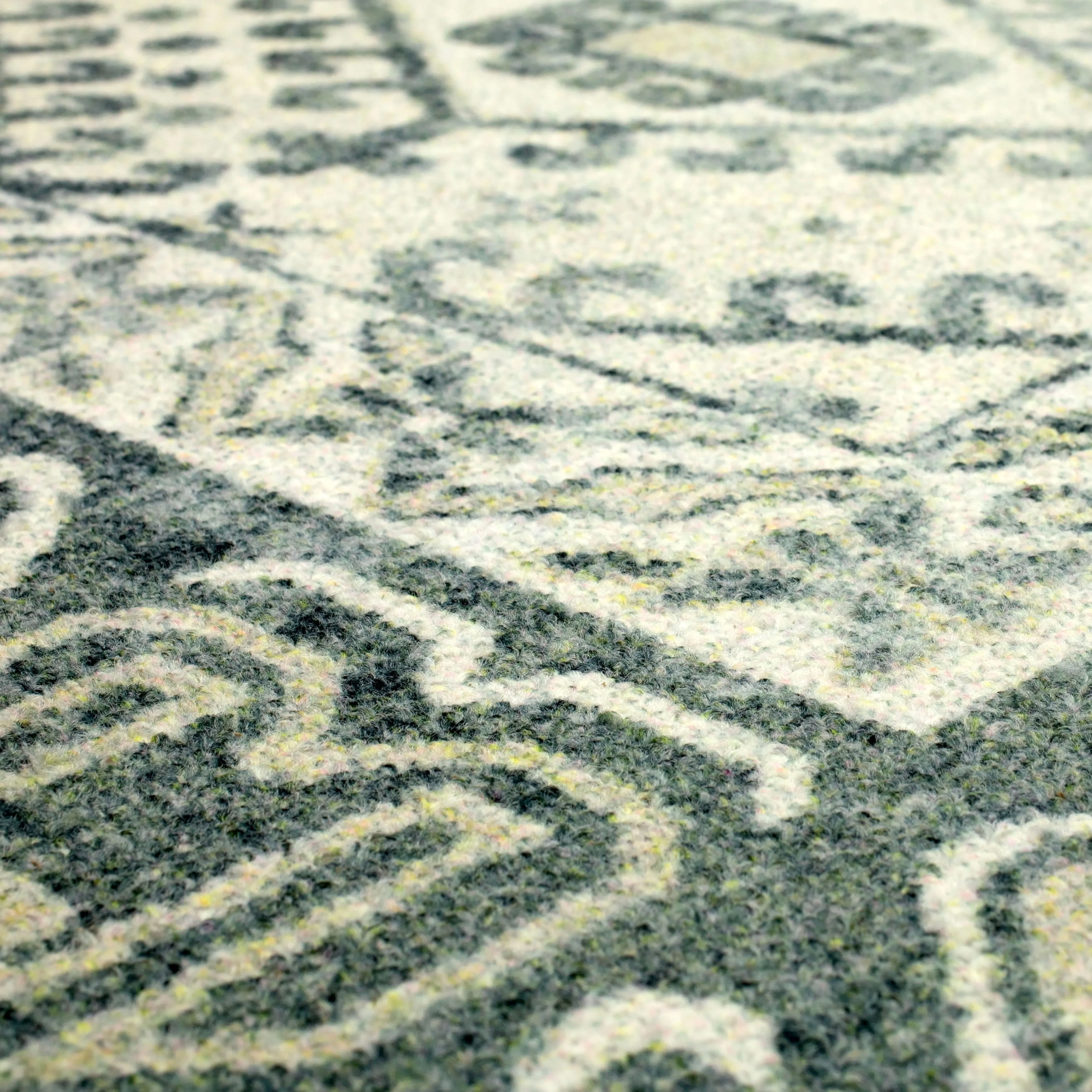 Mohawk Home Diamond Tribal Medallion Area Rug