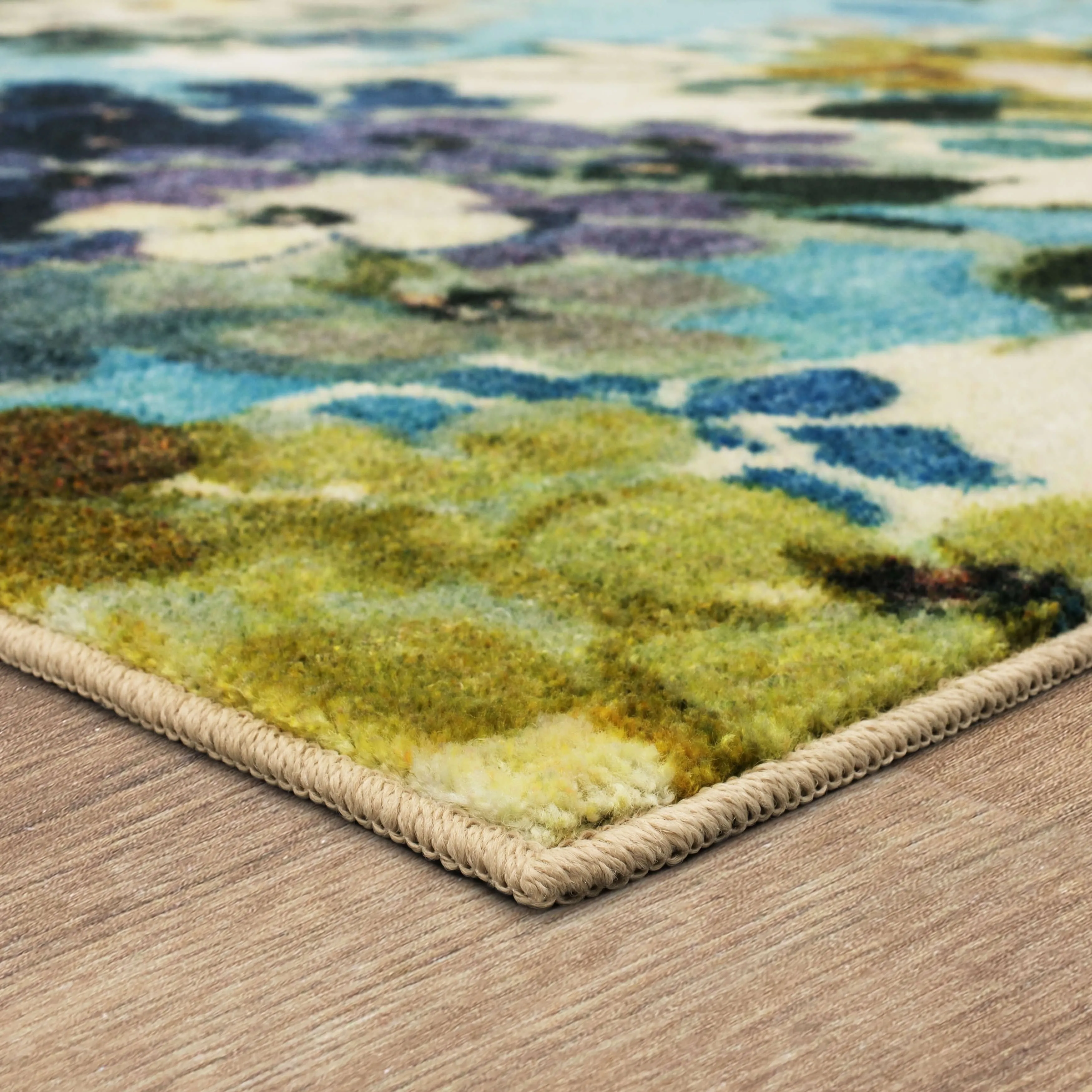Mohawk Home Hydrangea Blooms Floral Area Rug