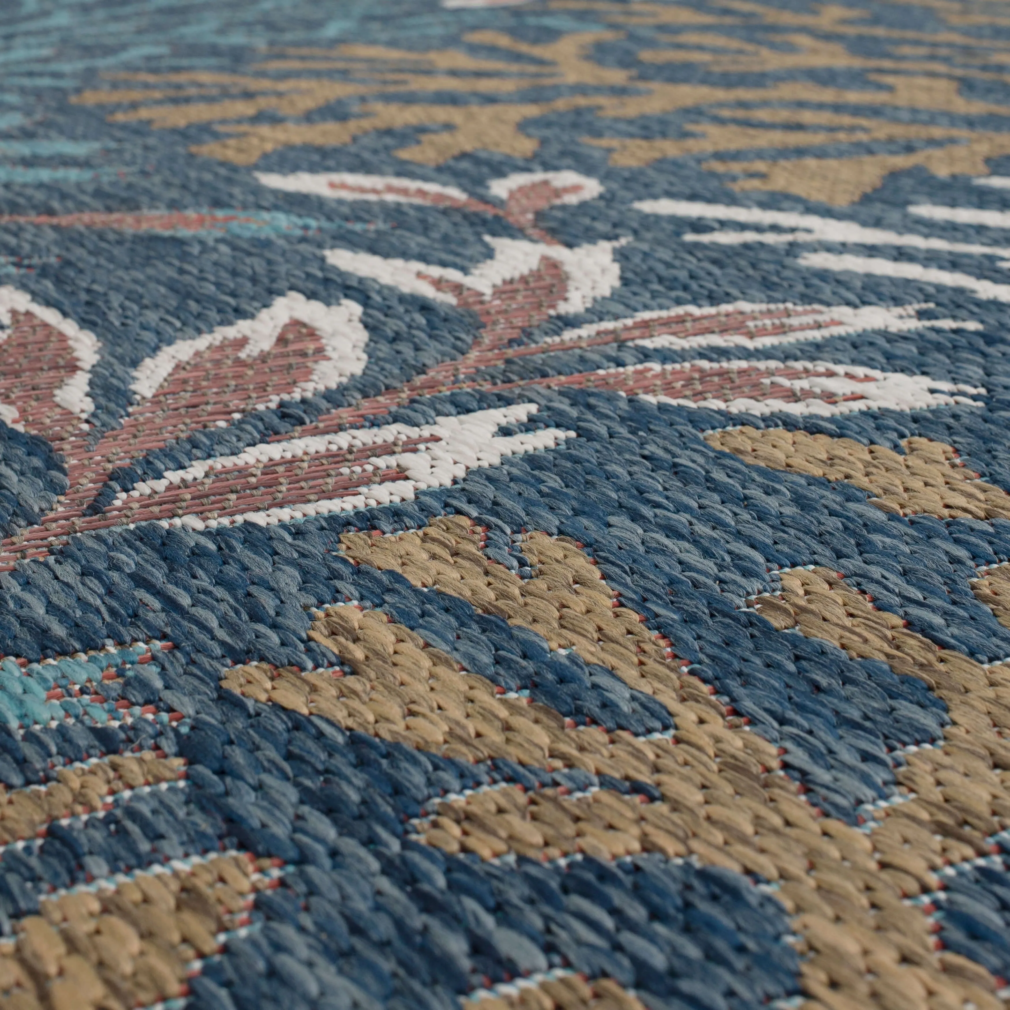 Mohawk Home Indoor/Outdoor Sea Kelp Nautical Patio Area Rug