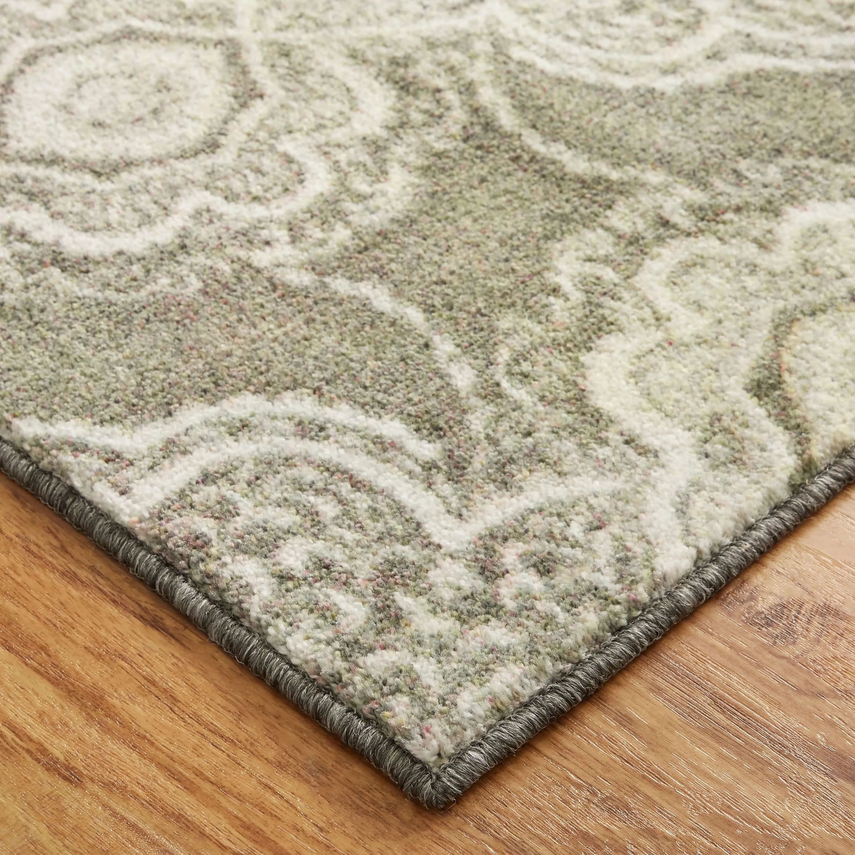 Mohawk Home Isabella Ornamental Medallion Area Rug