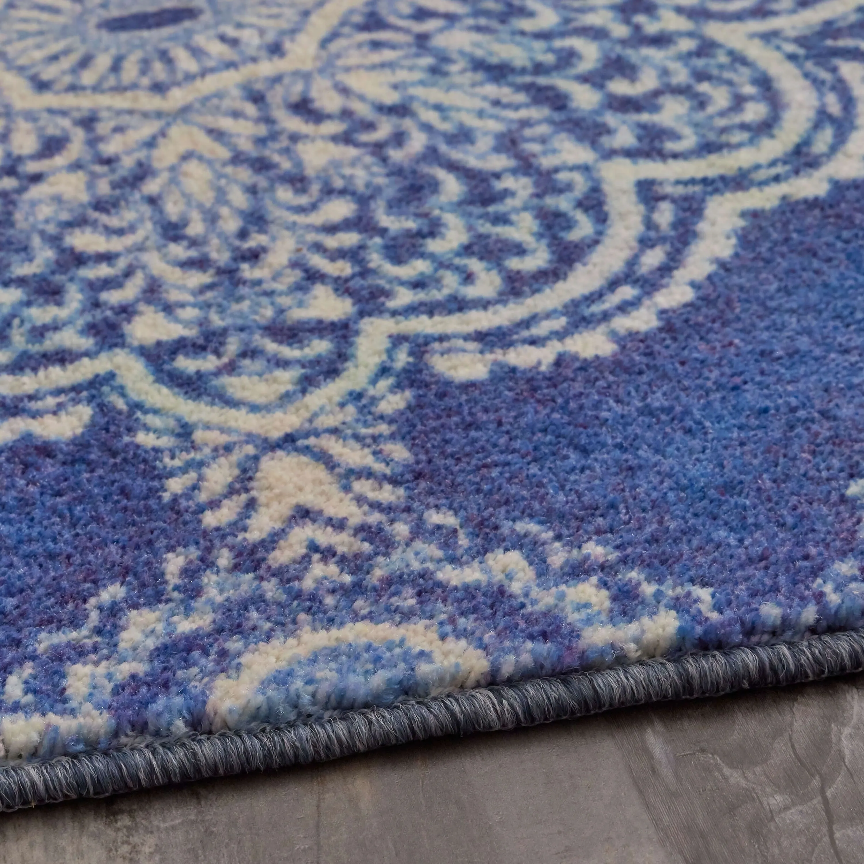 Mohawk Home Isabella Ornamental Medallion Area Rug