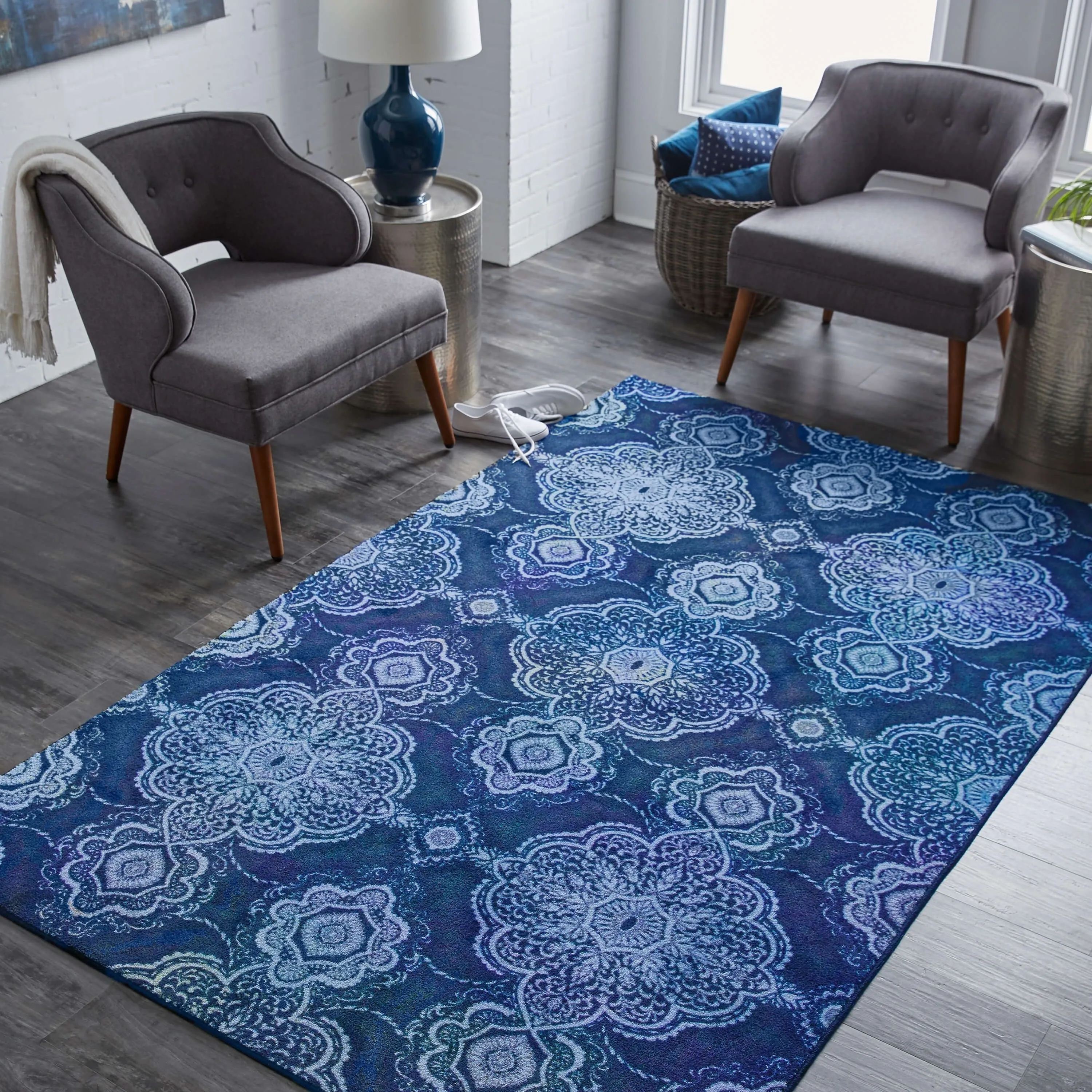 Mohawk Home Isabella Ornamental Medallion Area Rug