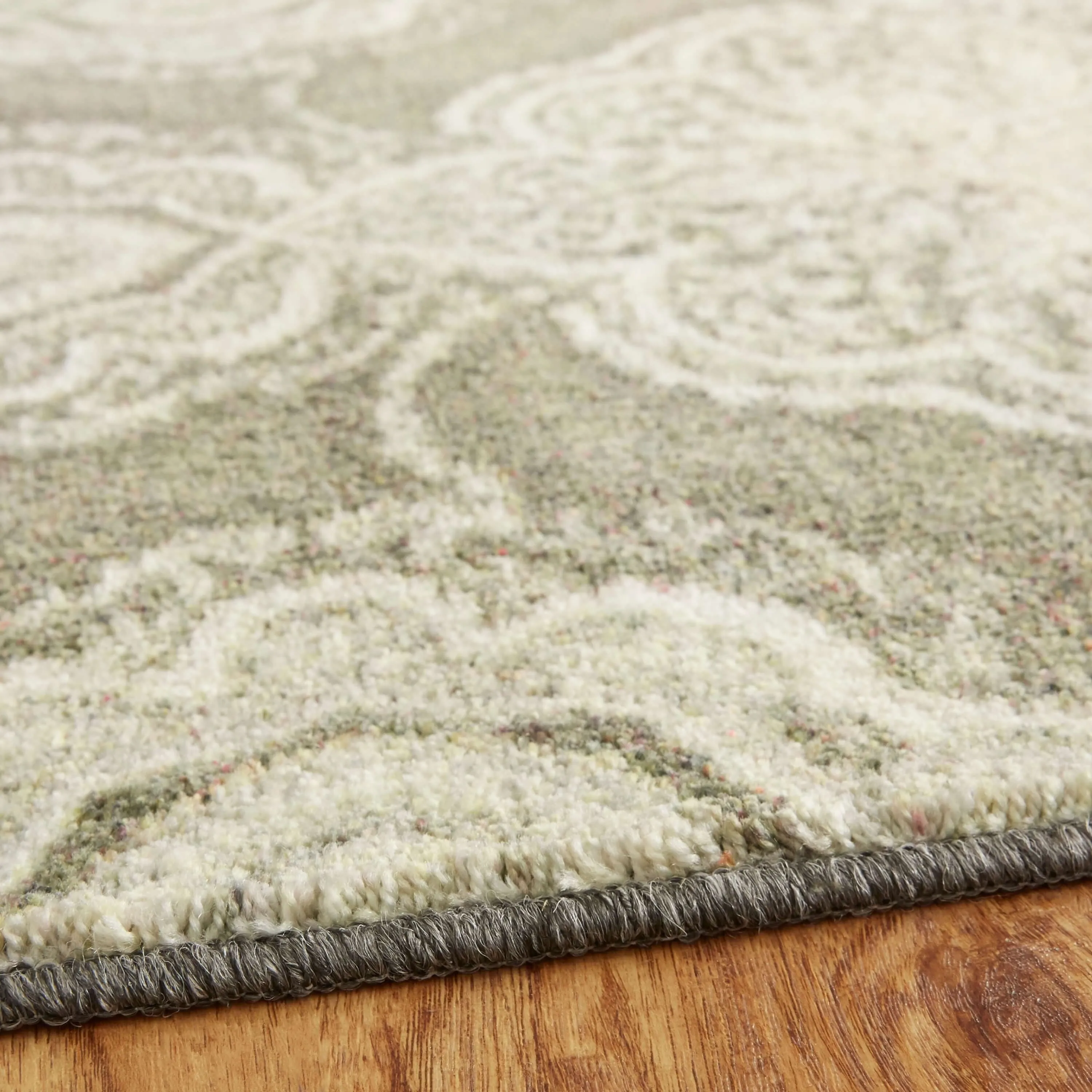 Mohawk Home Isabella Ornamental Medallion Area Rug