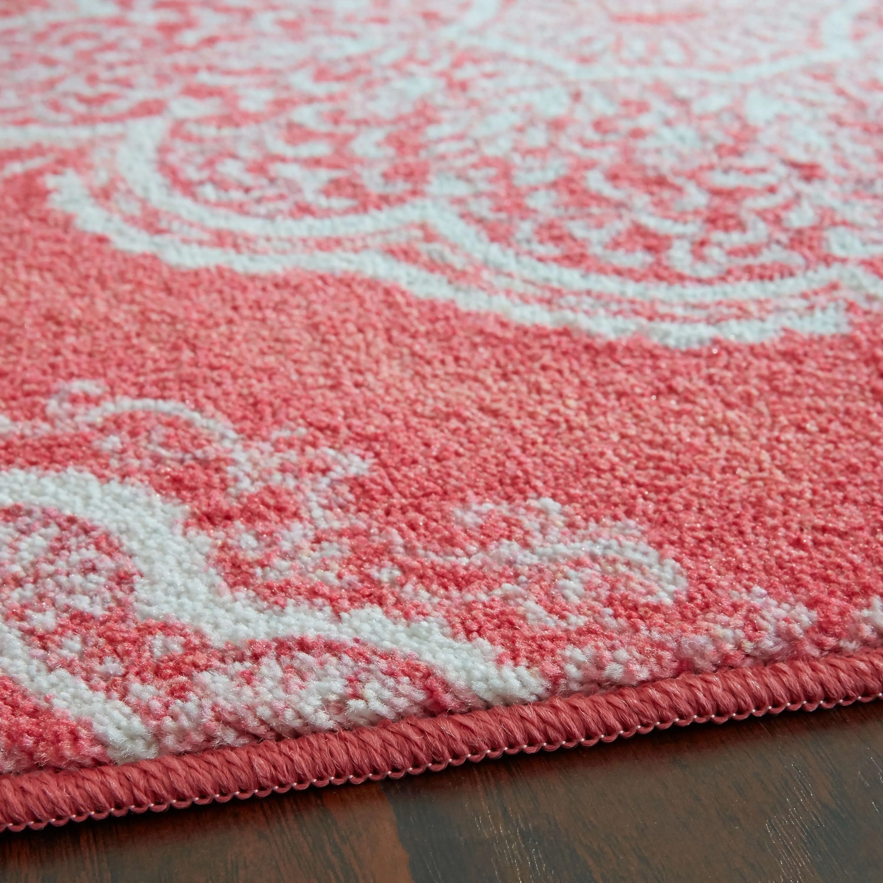 Mohawk Home Isabella Ornamental Medallion Area Rug