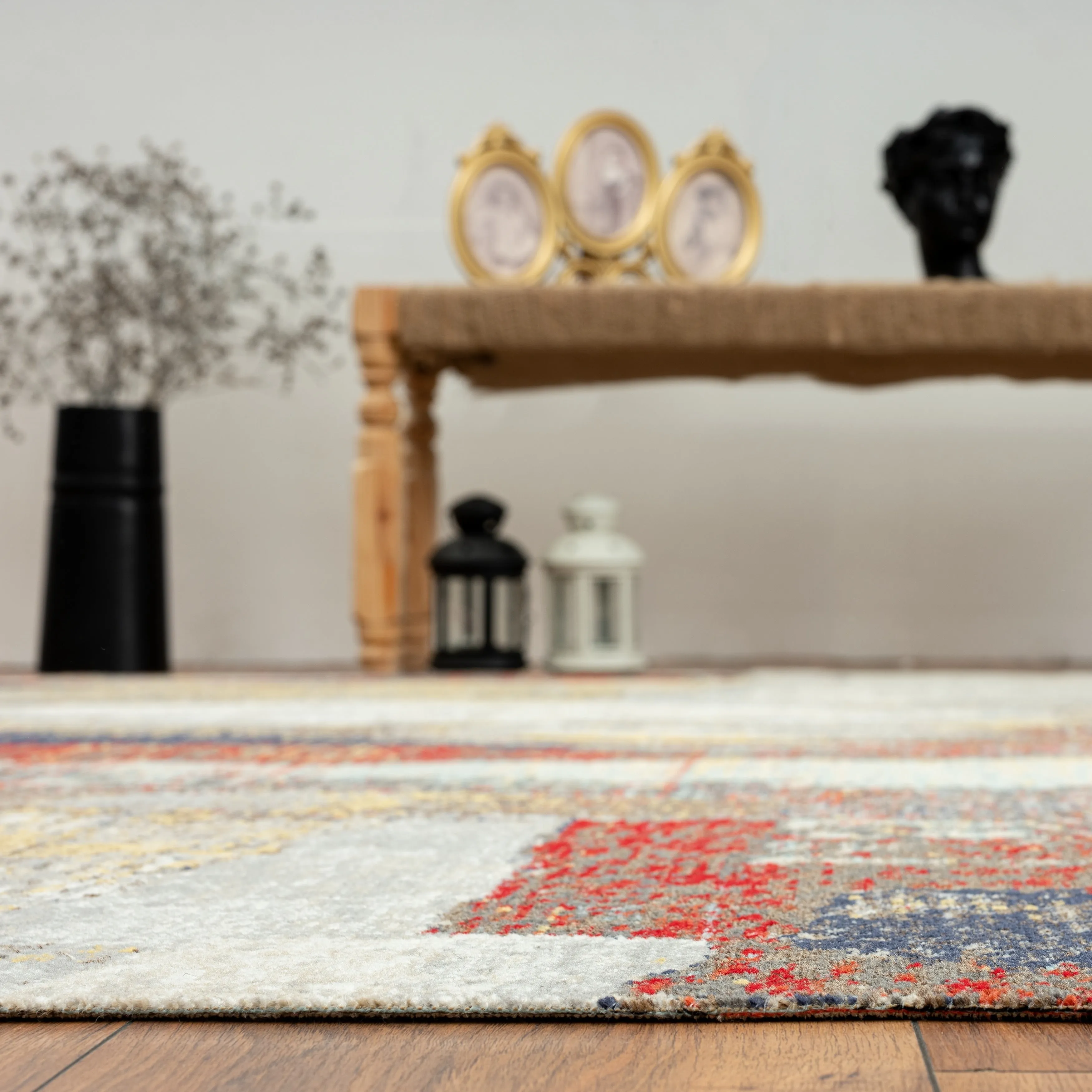 N Natori 24-Seven Outdoor/Indoor Abstract Multi/Red/Off-White Area Rug