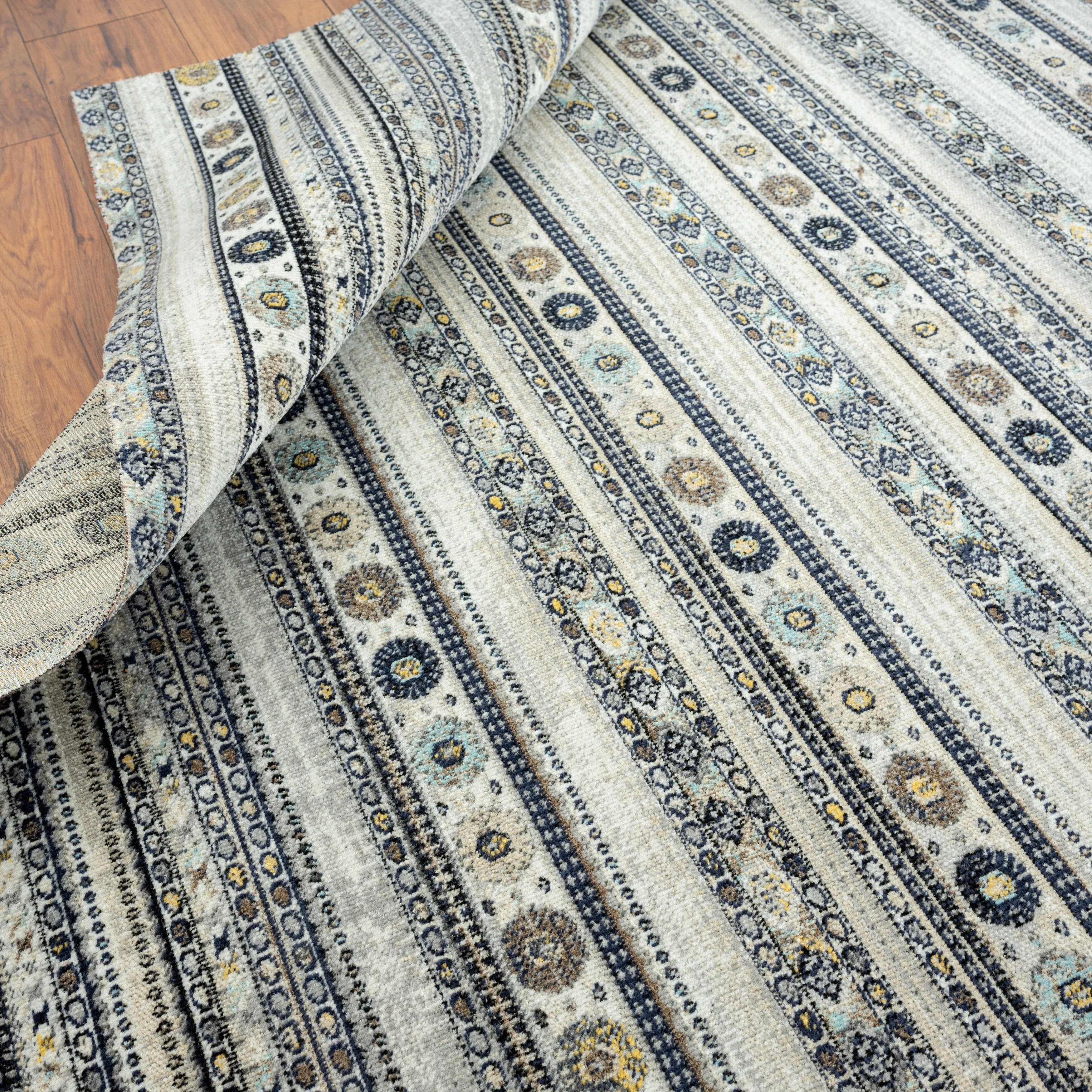 N Natori 24-Seven Outdoor/Indoor Tribal Southwestern Area Rug