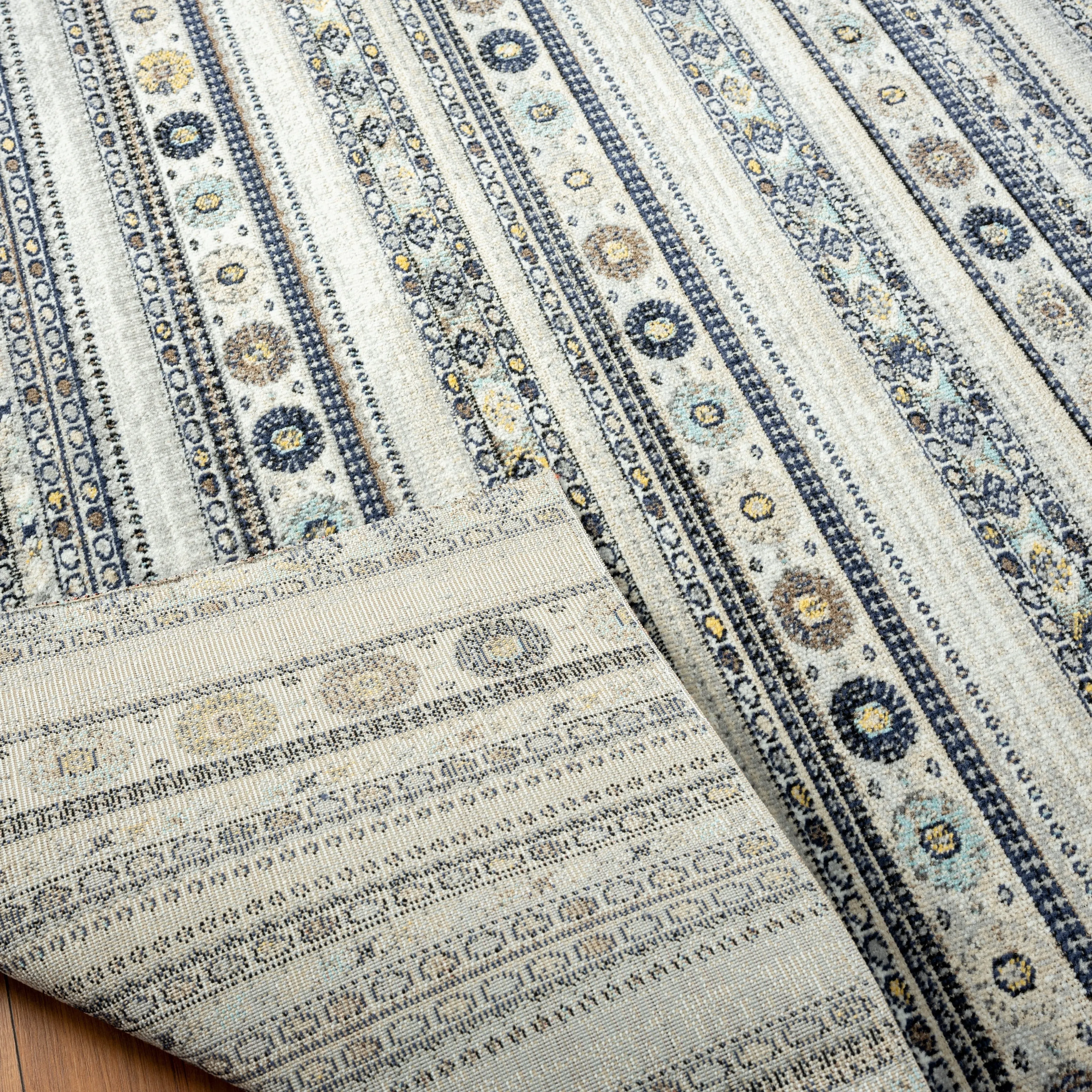N Natori 24-Seven Outdoor/Indoor Tribal Southwestern Area Rug