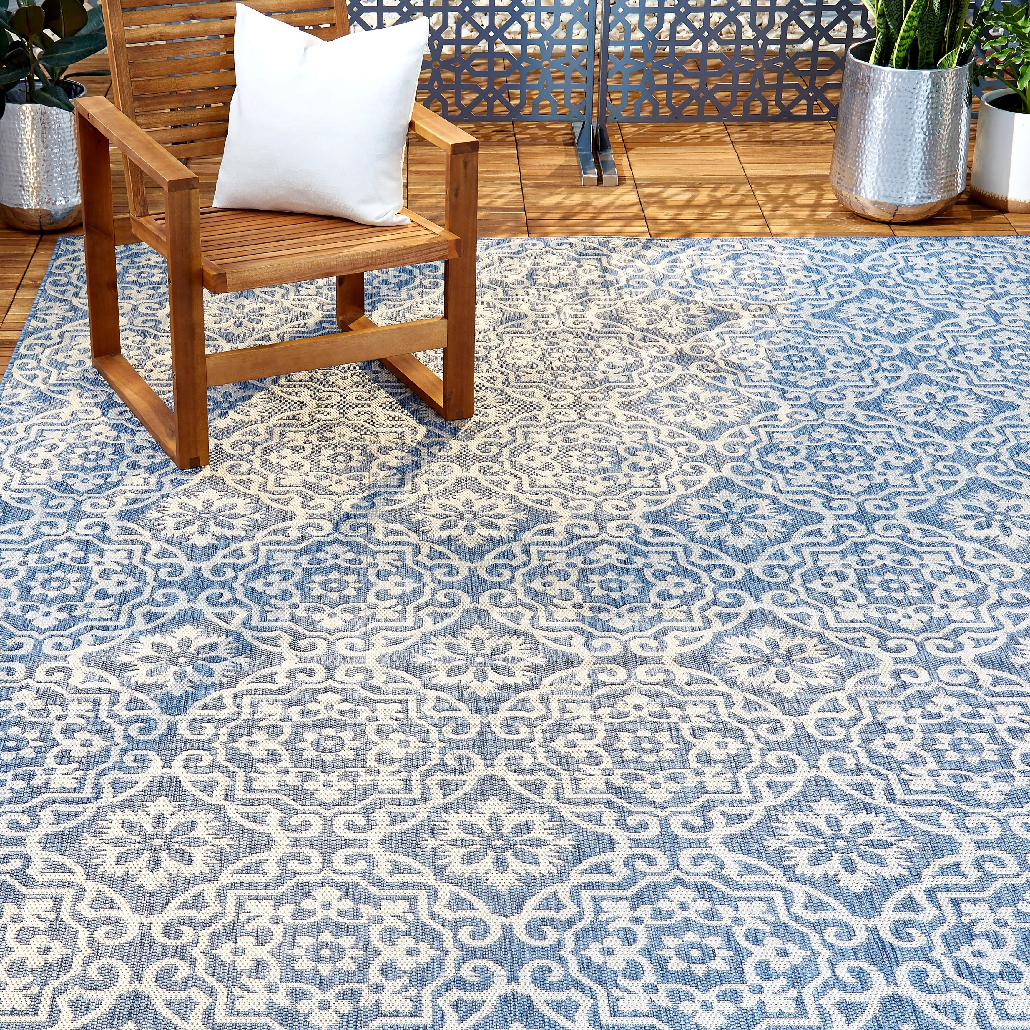 Nicole Miller New York Patio Country Danica Indoor/Outdoor Area Rug