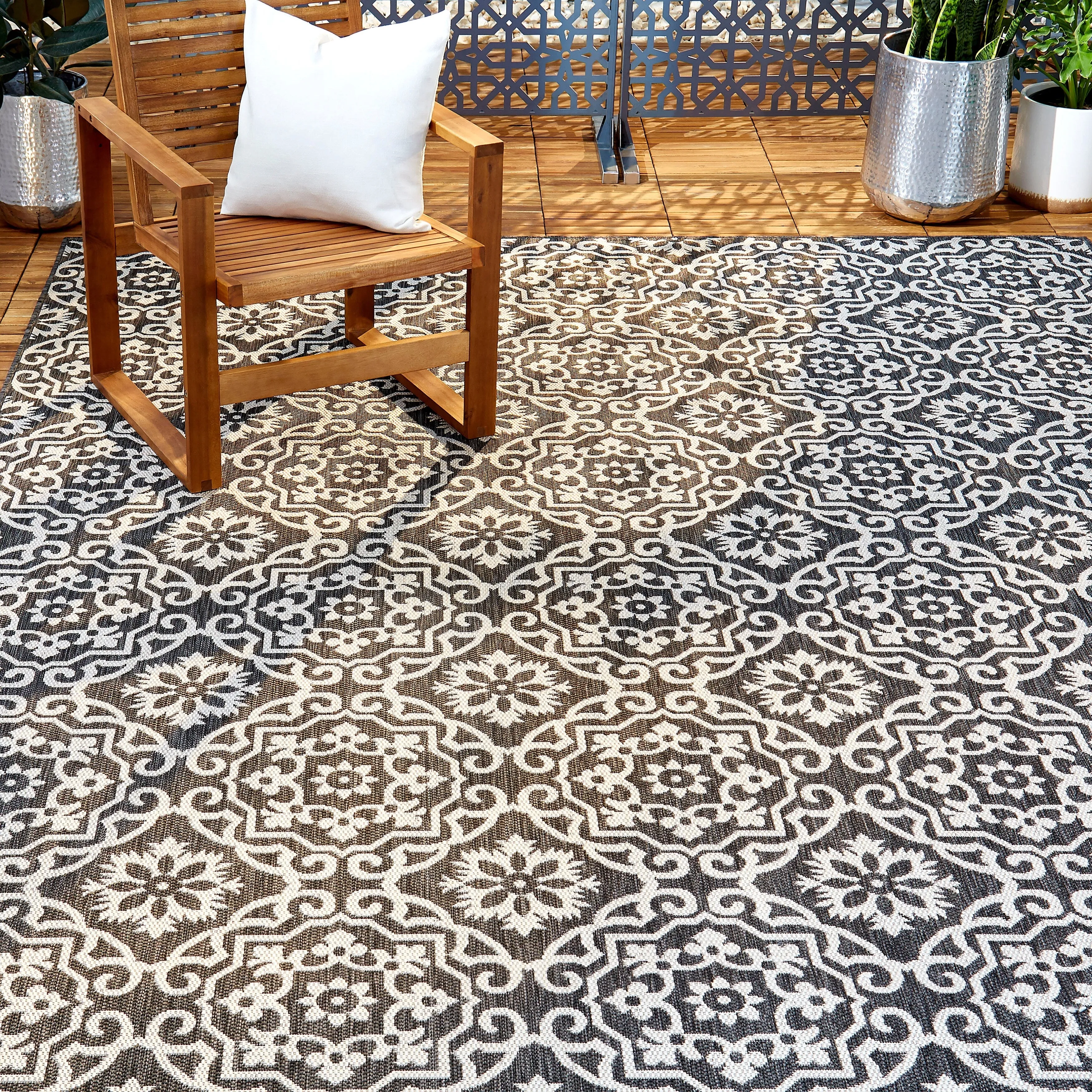 Nicole Miller New York Patio Country Danica Indoor/Outdoor Area Rug
