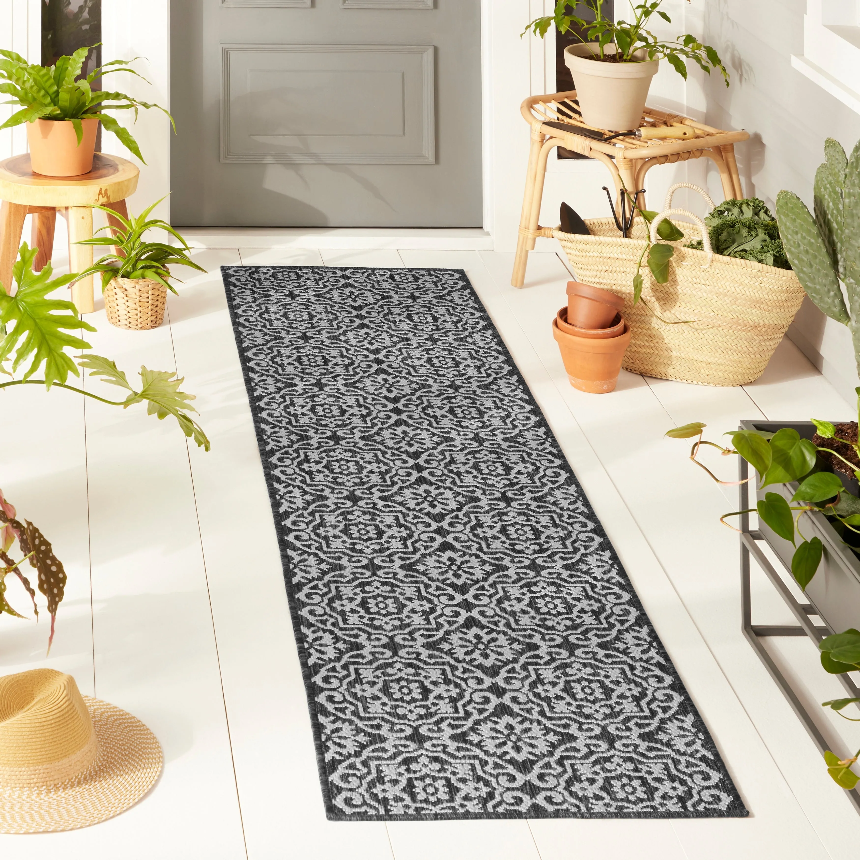 Nicole Miller New York Patio Country Danica Indoor/Outdoor Area Rug