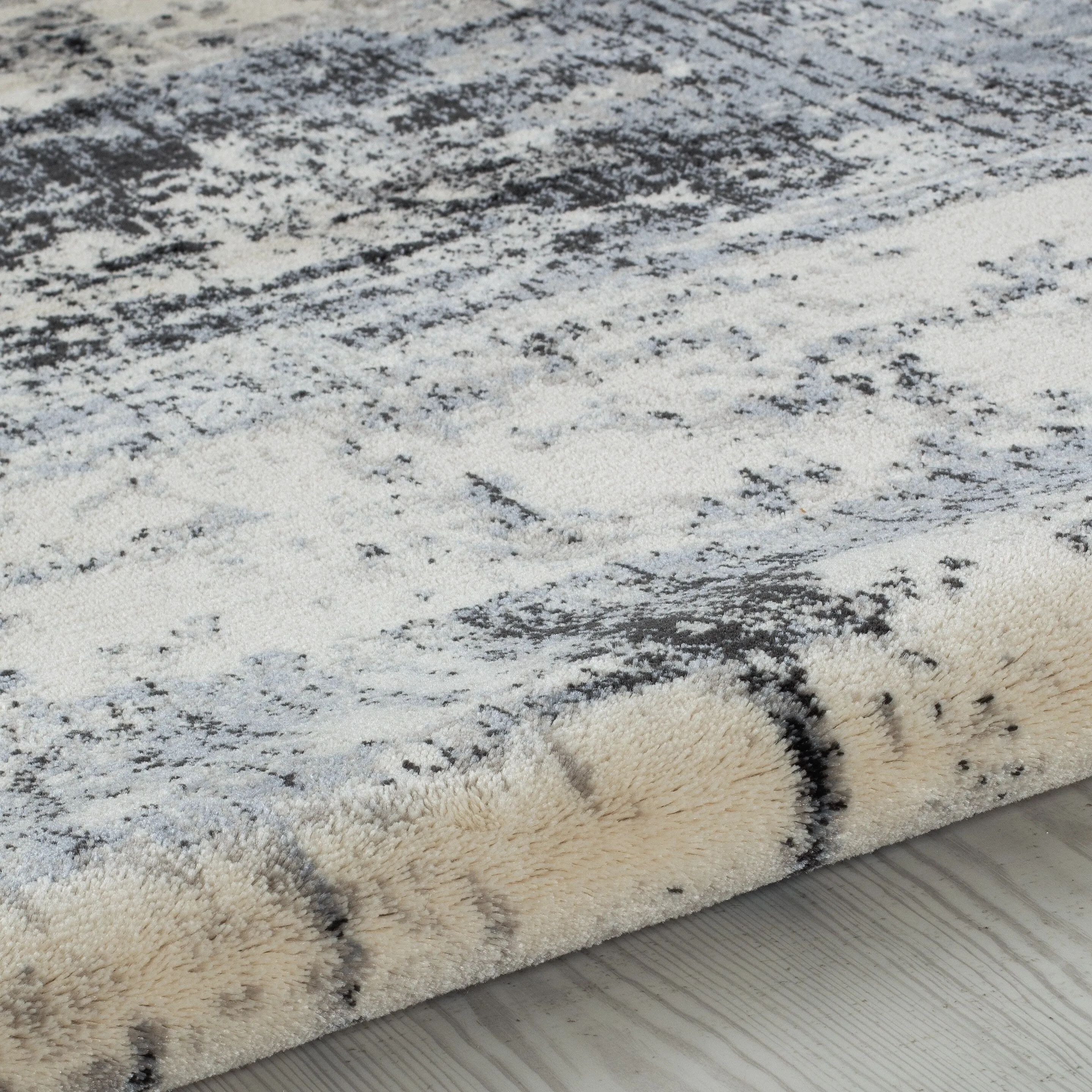 Noori Rug Lagoon Don Abstract Rug
