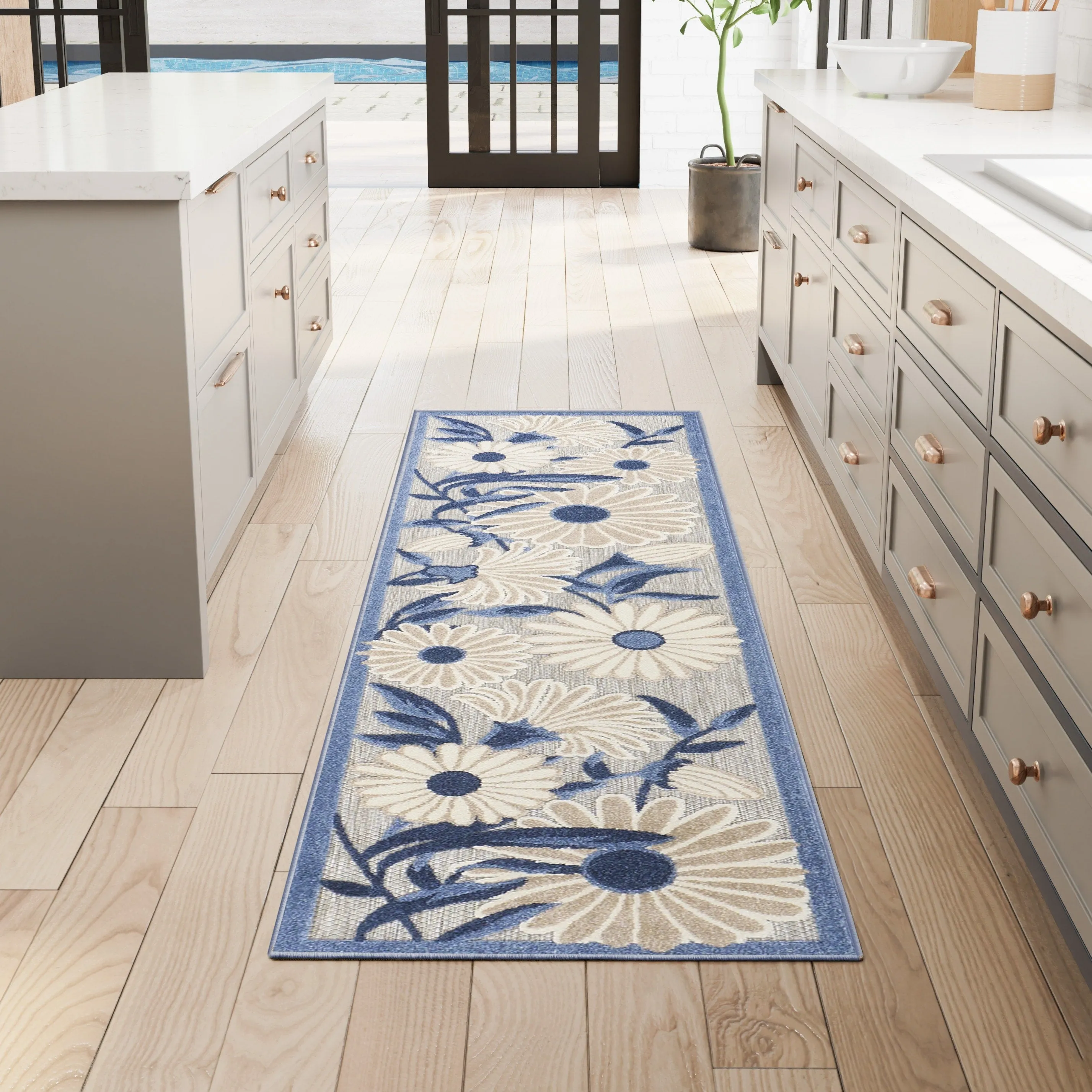 Nourison Alice Indoor/Outdoor Floral Area Rug.