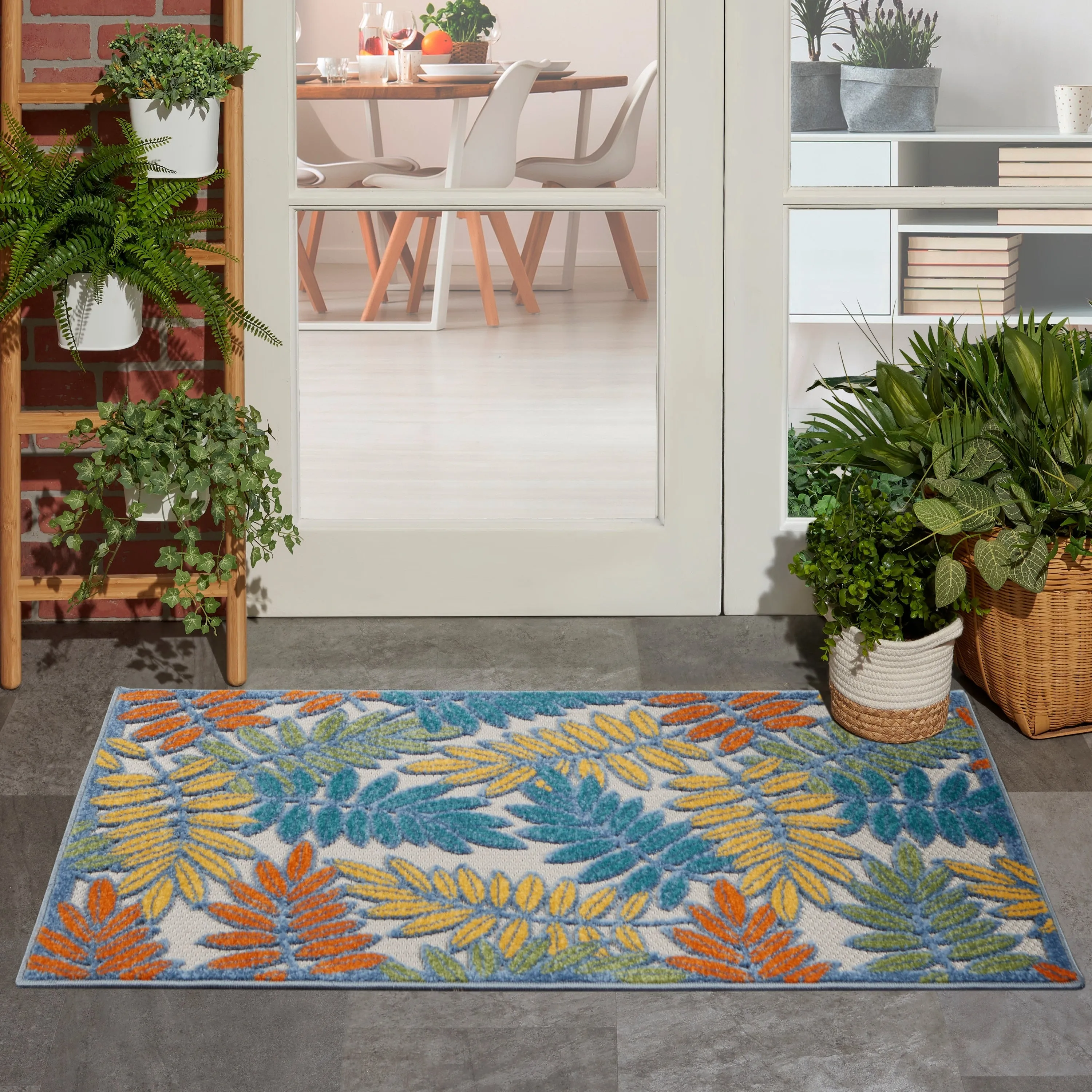 Nourison Aloha Leaf Print Vibrant Indoor/Outdoor Area Rug