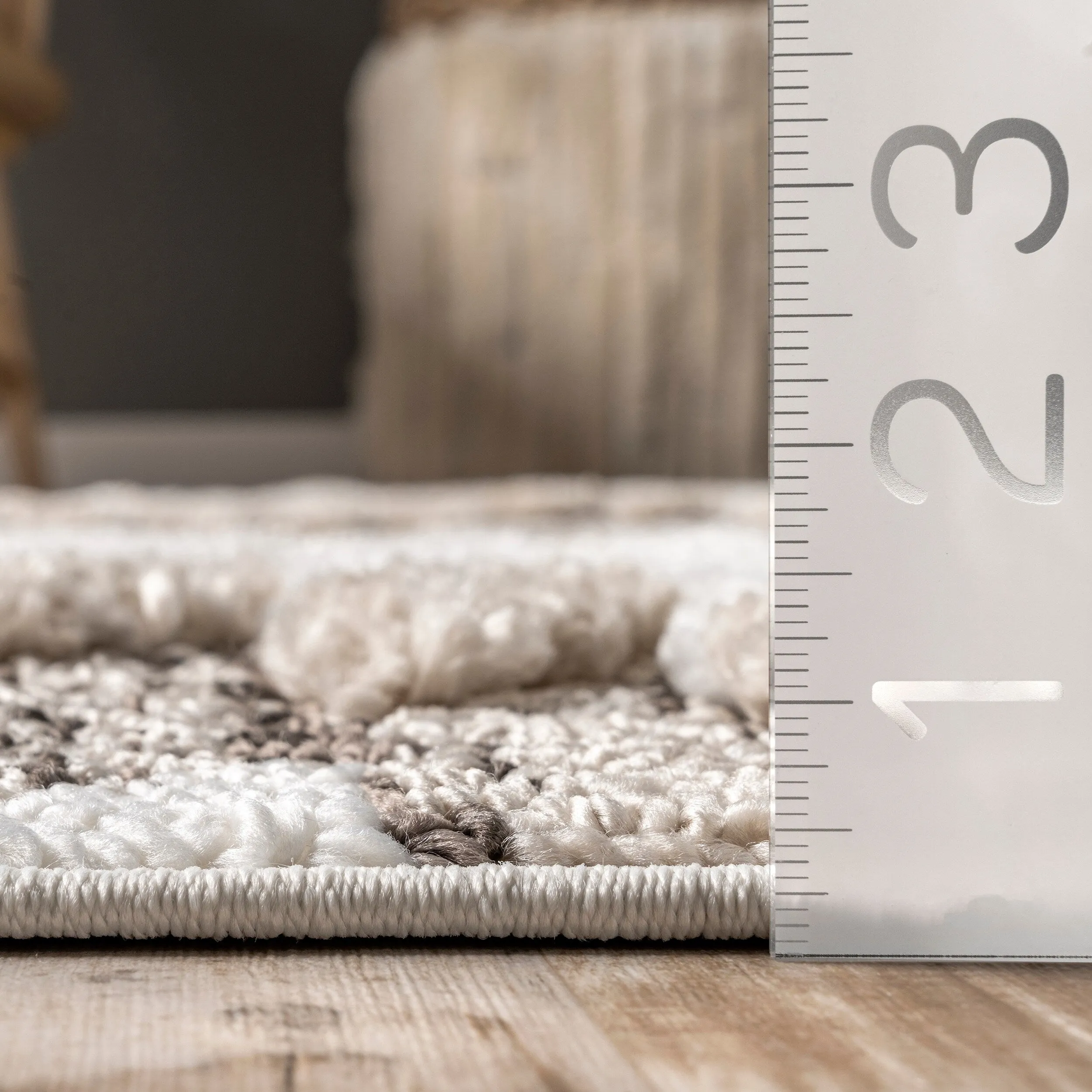 Nuloom Adelade Aztec High Low Shaggy Tassel Area Rug