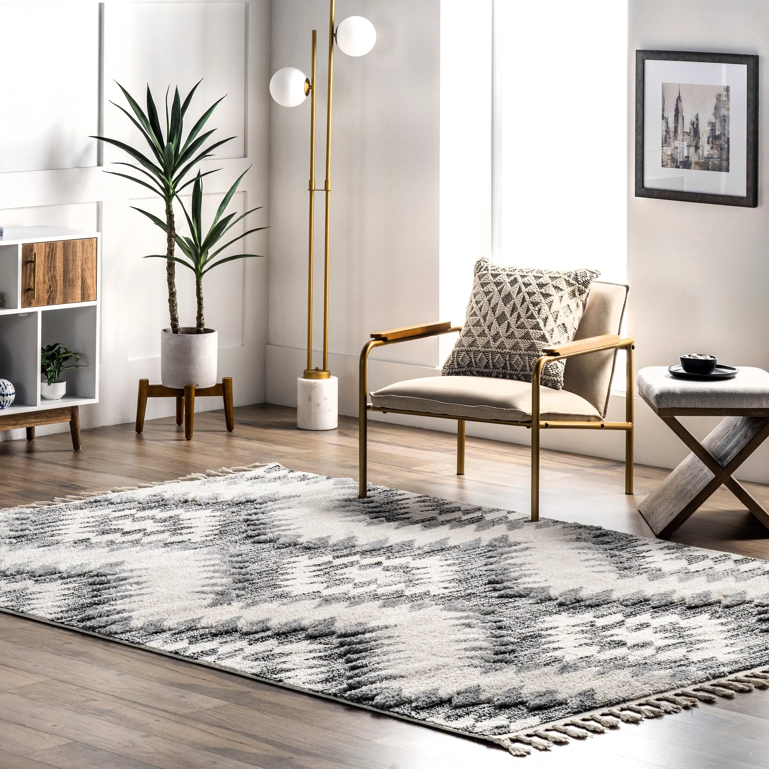Nuloom Adelade Aztec High Low Shaggy Tassel Area Rug