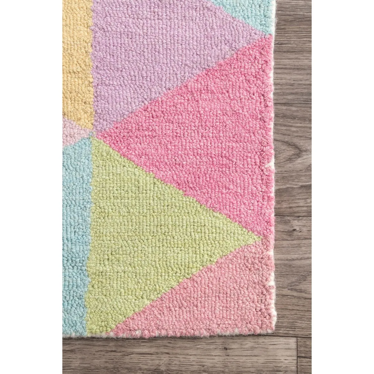 Nuloom Bianca Triangles Area Rug