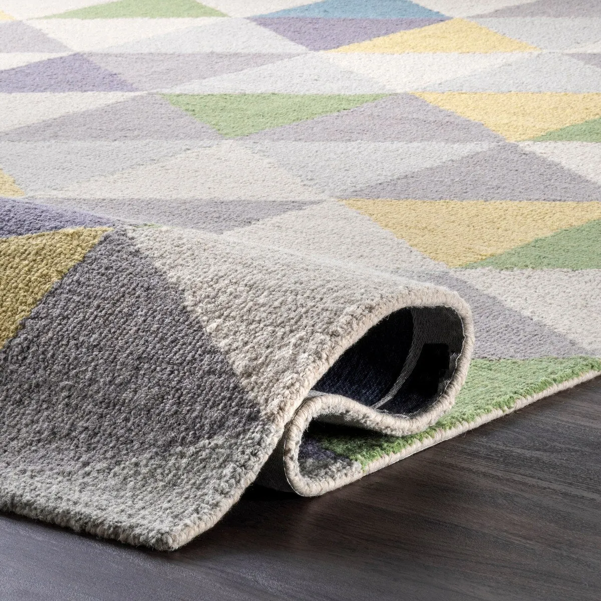 Nuloom Bianca Triangles Area Rug