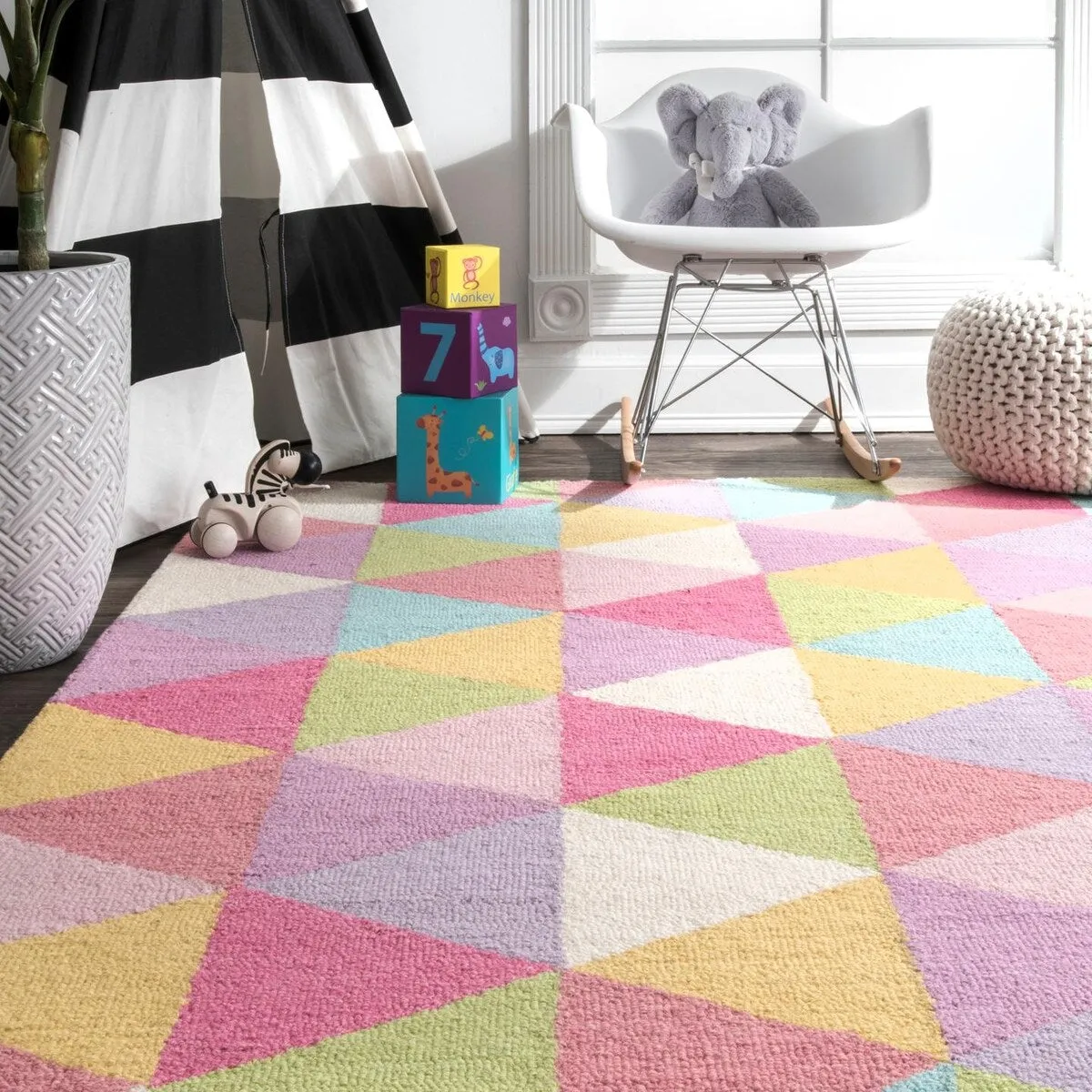 Nuloom Bianca Triangles Area Rug