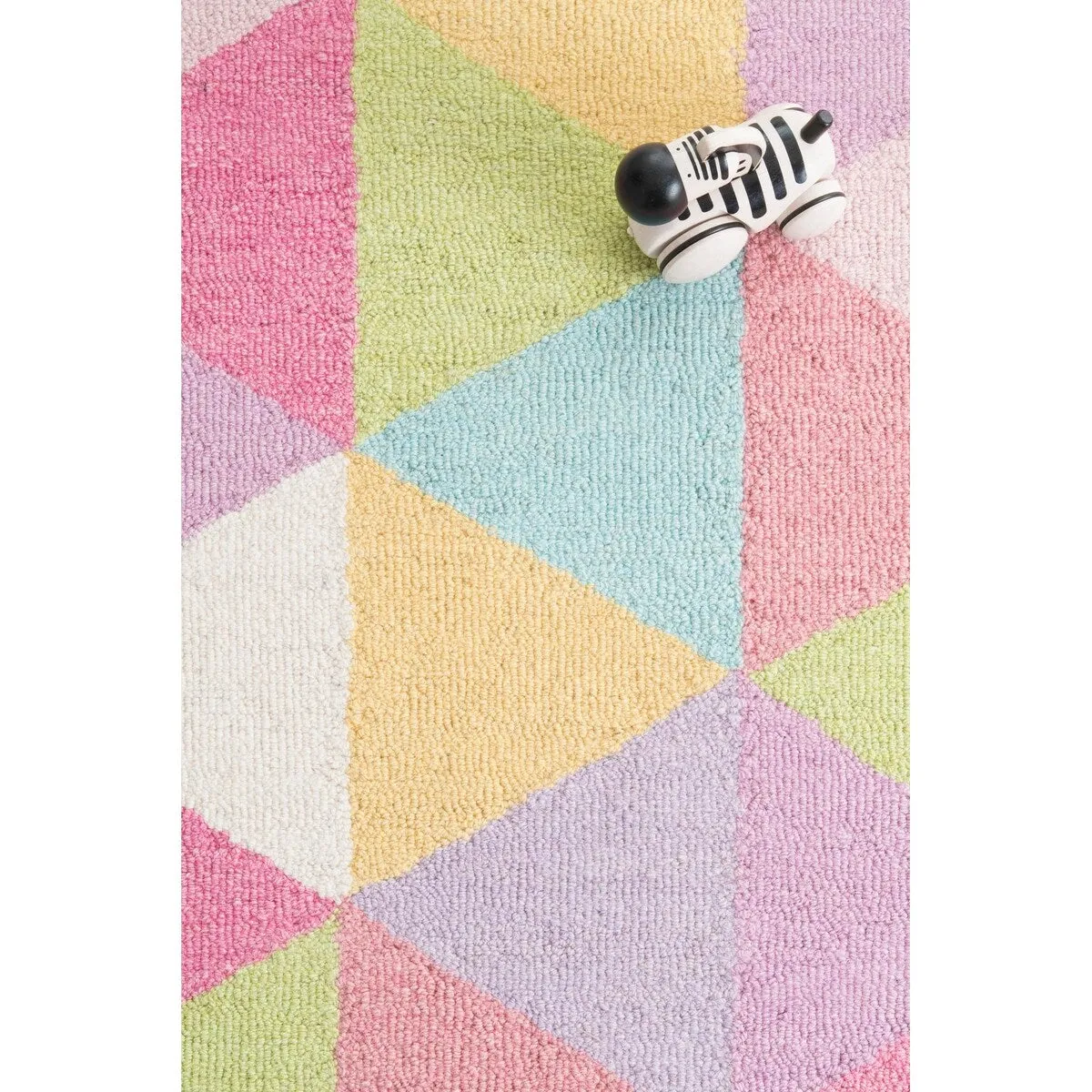 Nuloom Bianca Triangles Area Rug