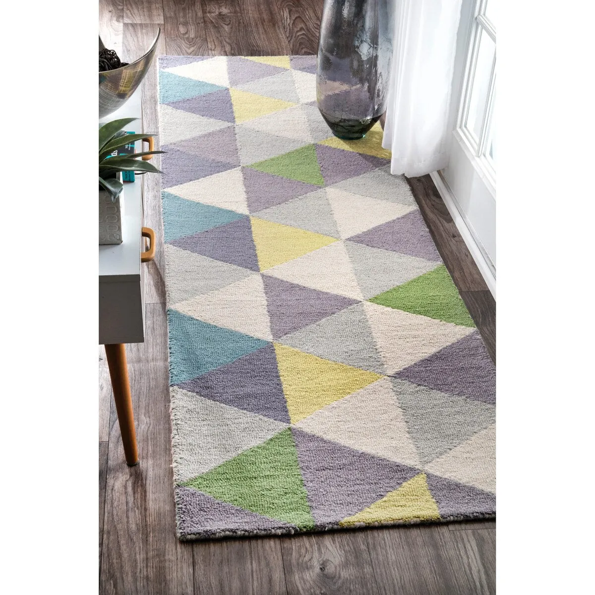 Nuloom Bianca Triangles Area Rug