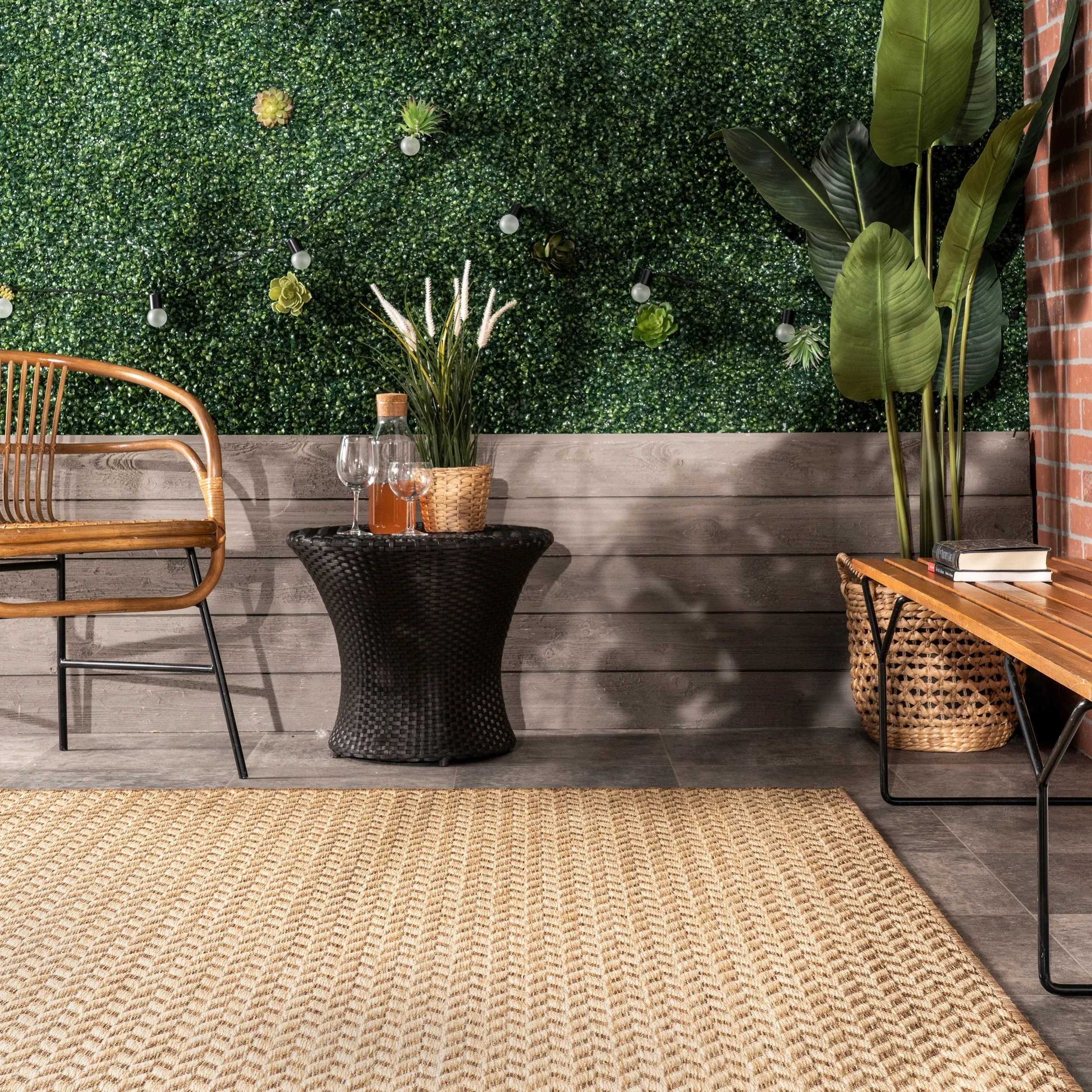 Nuloom Camryn Herringbone Indoor/Outdoor Area Rug